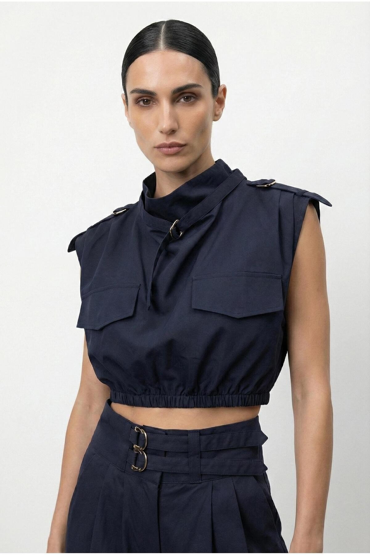 toka-detayli-crop-bluz-85-241.jpg