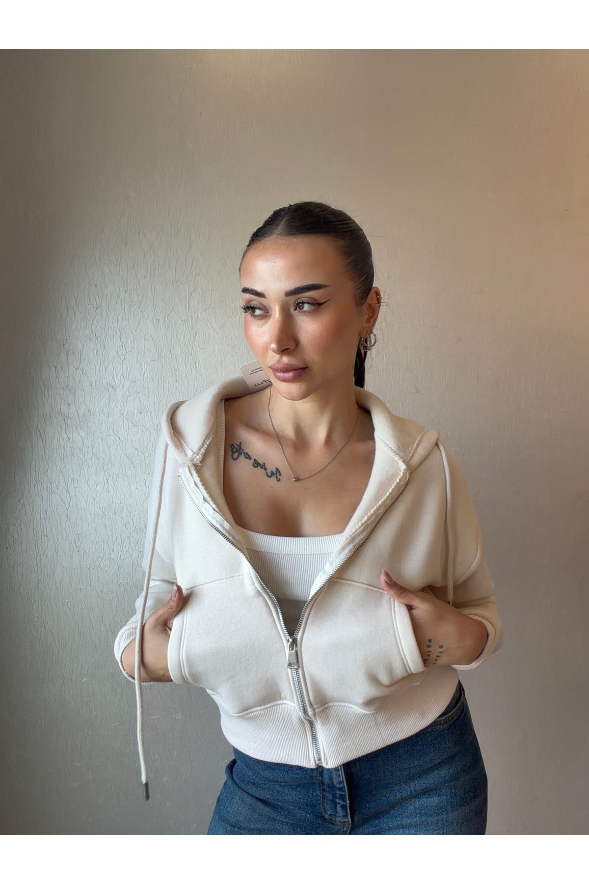 Üç İplik Kapşonlu Fermuarlı Sweatshirt
