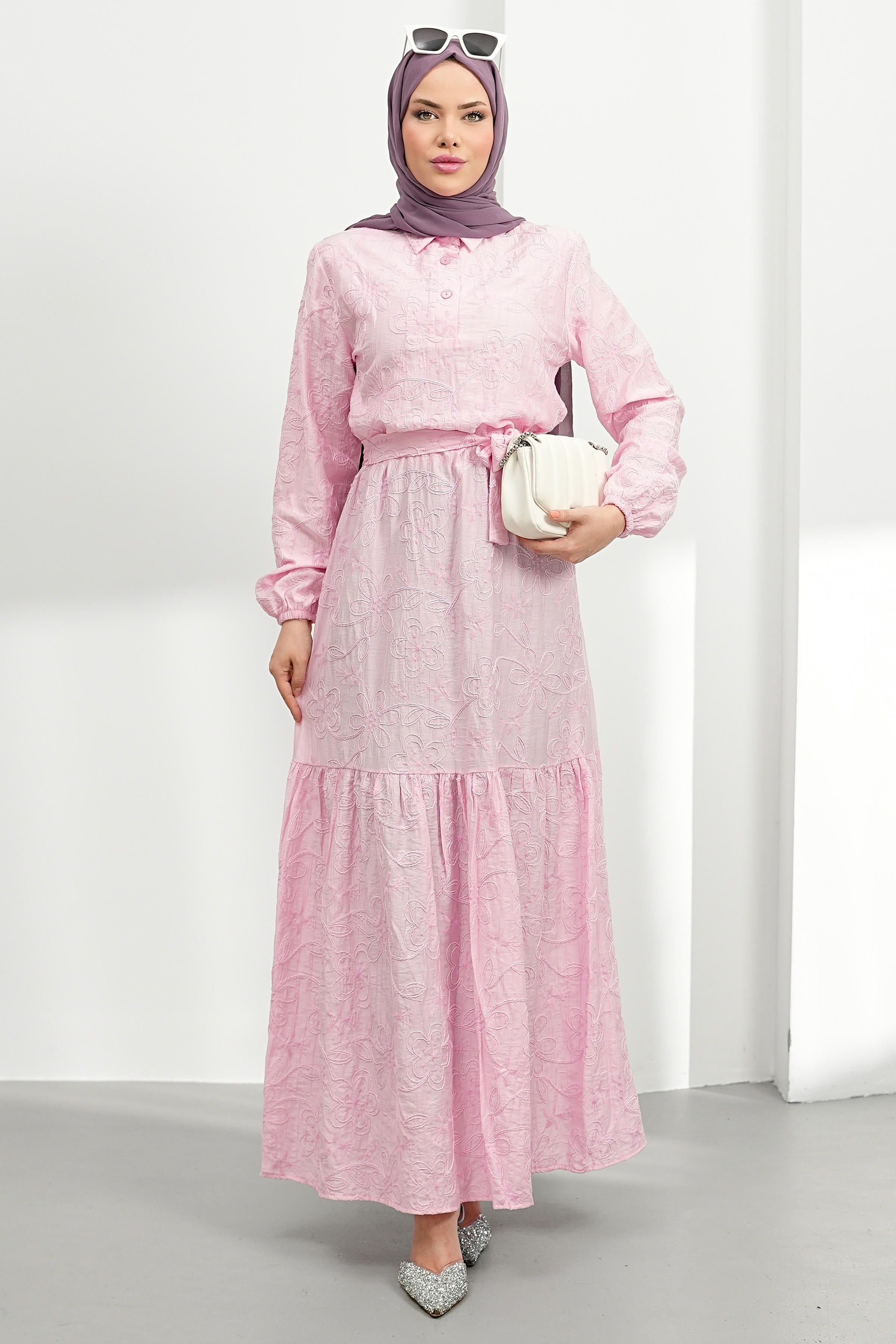 Nakışlı Kemer Detay Elbise - Pembe kadın giyim ürün görseli Arzestore