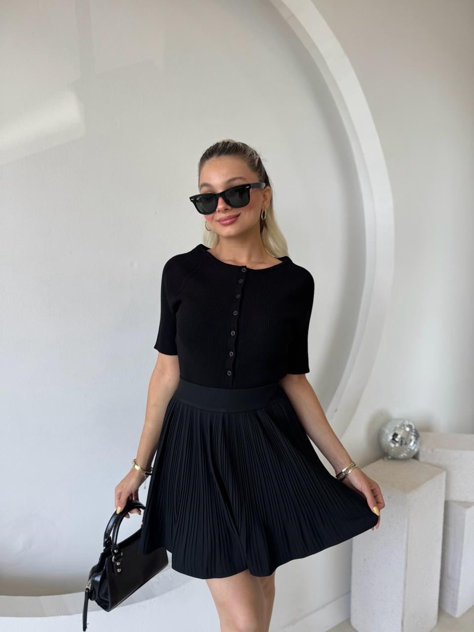 Siyah Şortlu Piliseli Etek