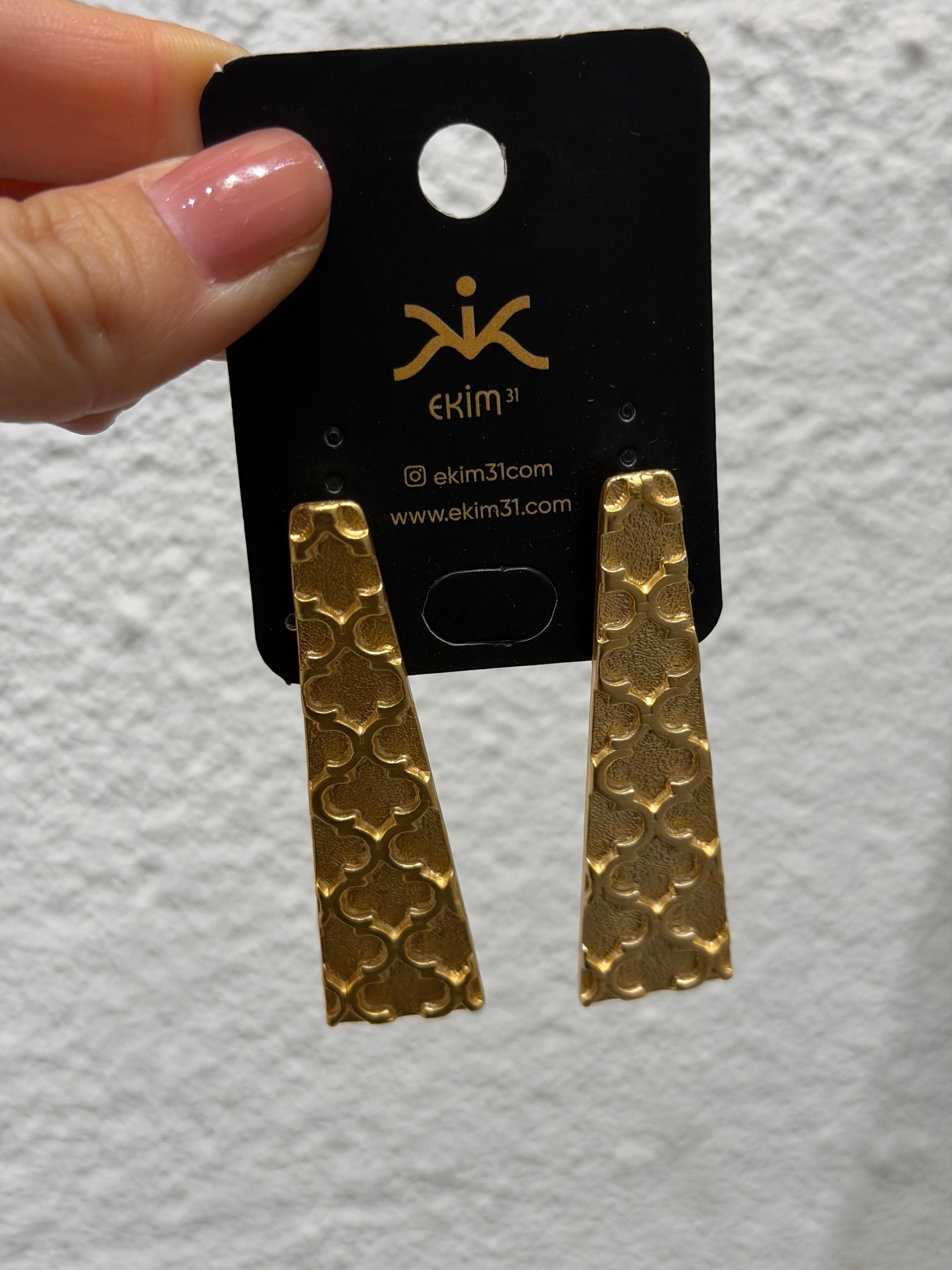 Antik Gold Kaplama Uzun Plaka Küpe