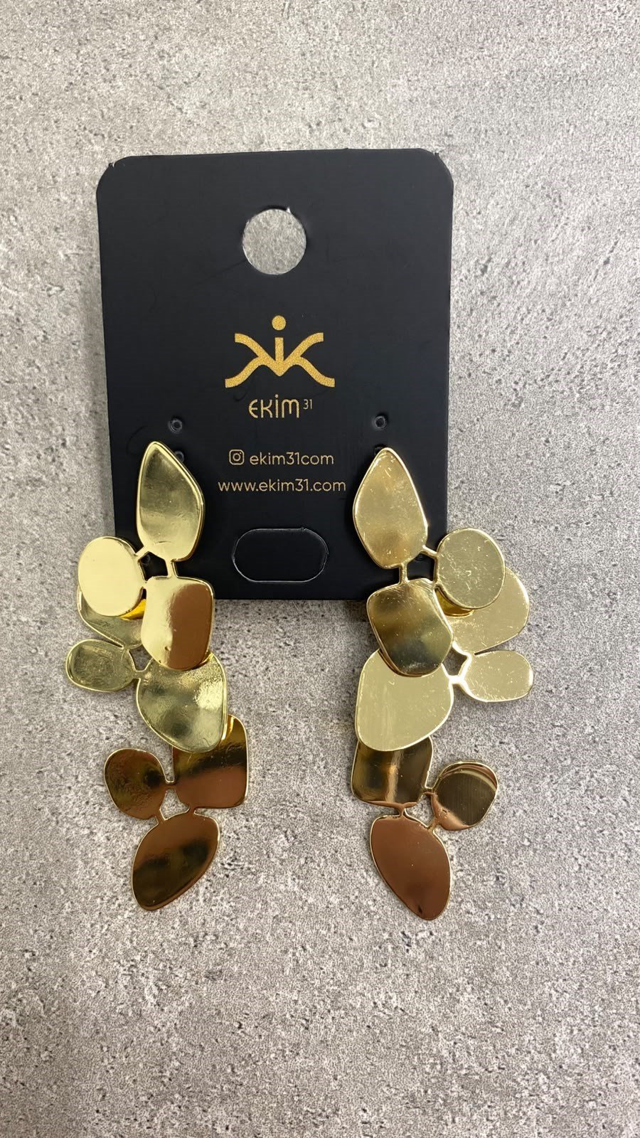 Dağınık Model Sallantı Küpe