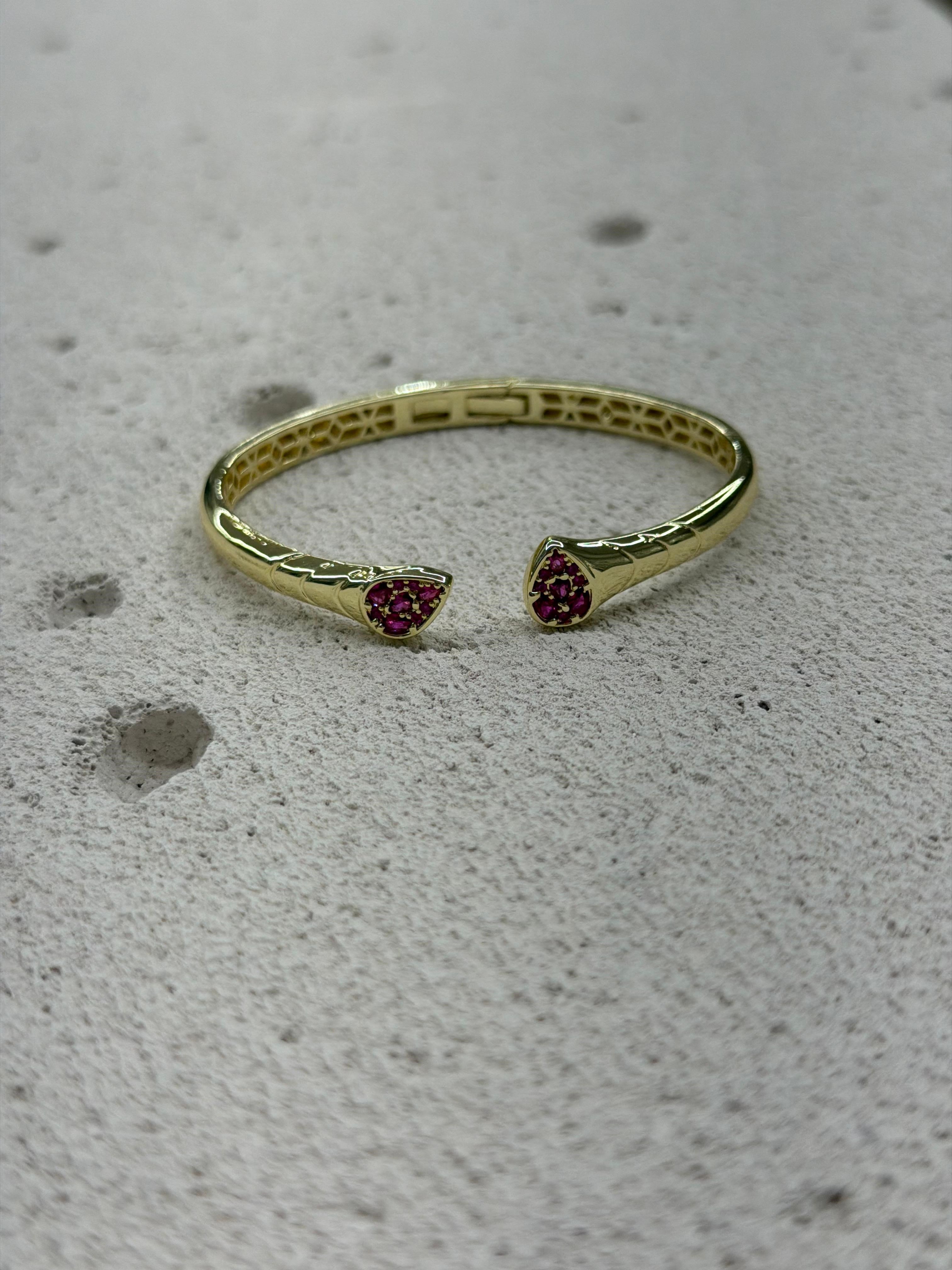 Damla Model Pembe Taşlı Bileklik