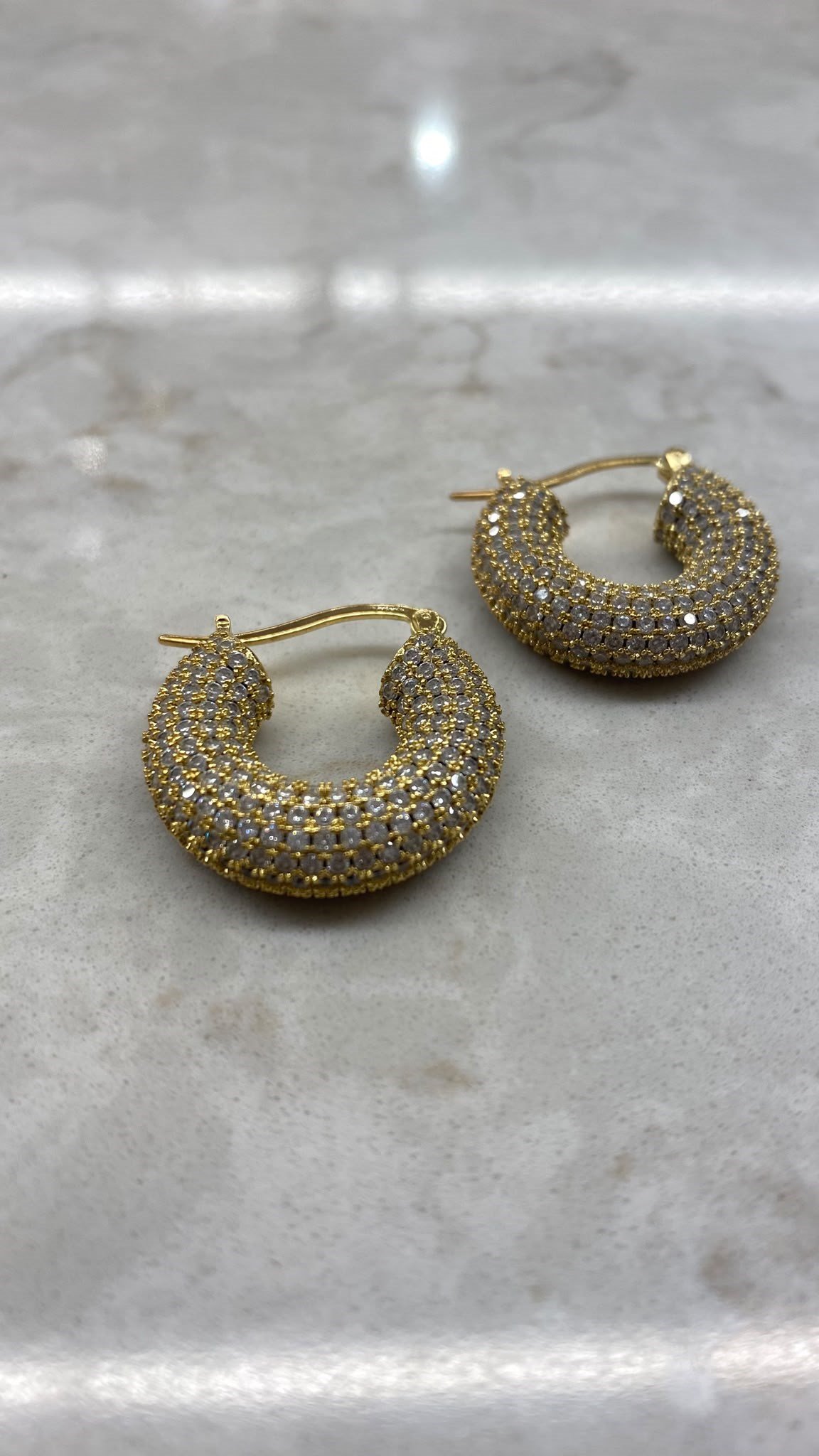 Gold Full Taş Halka Küpe