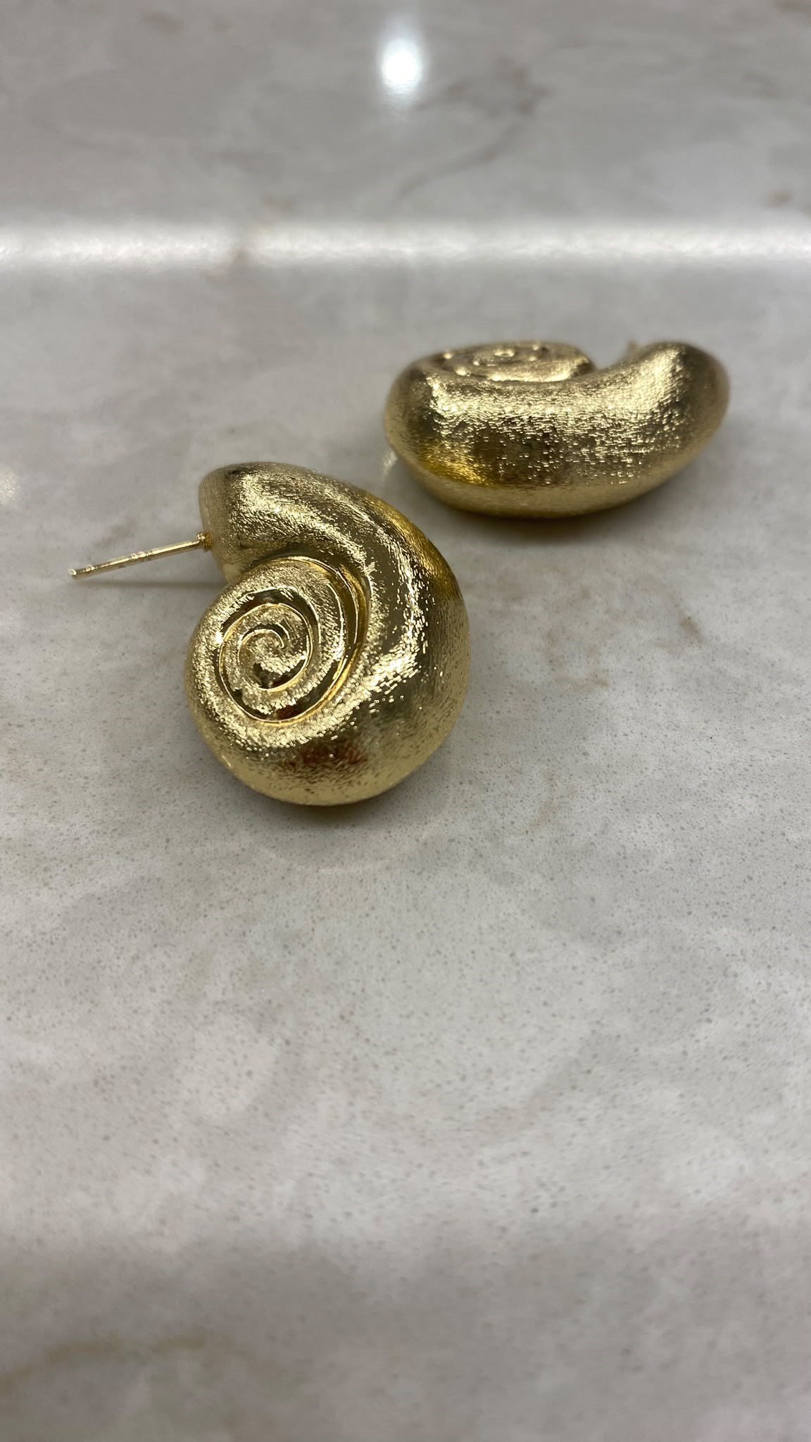 Gold Salyangoz Küpe