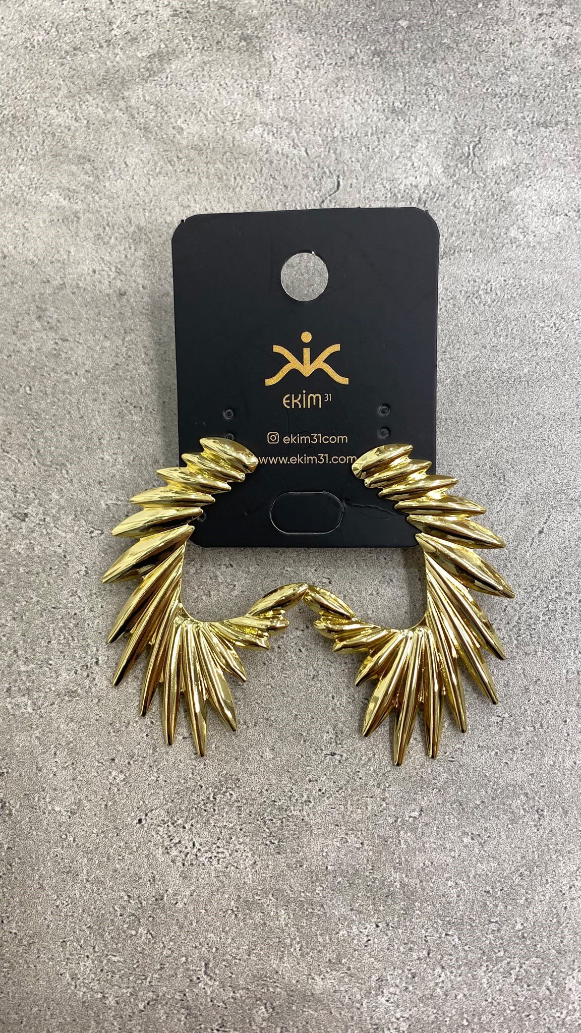 Gold Soyut Yaprak Küpe