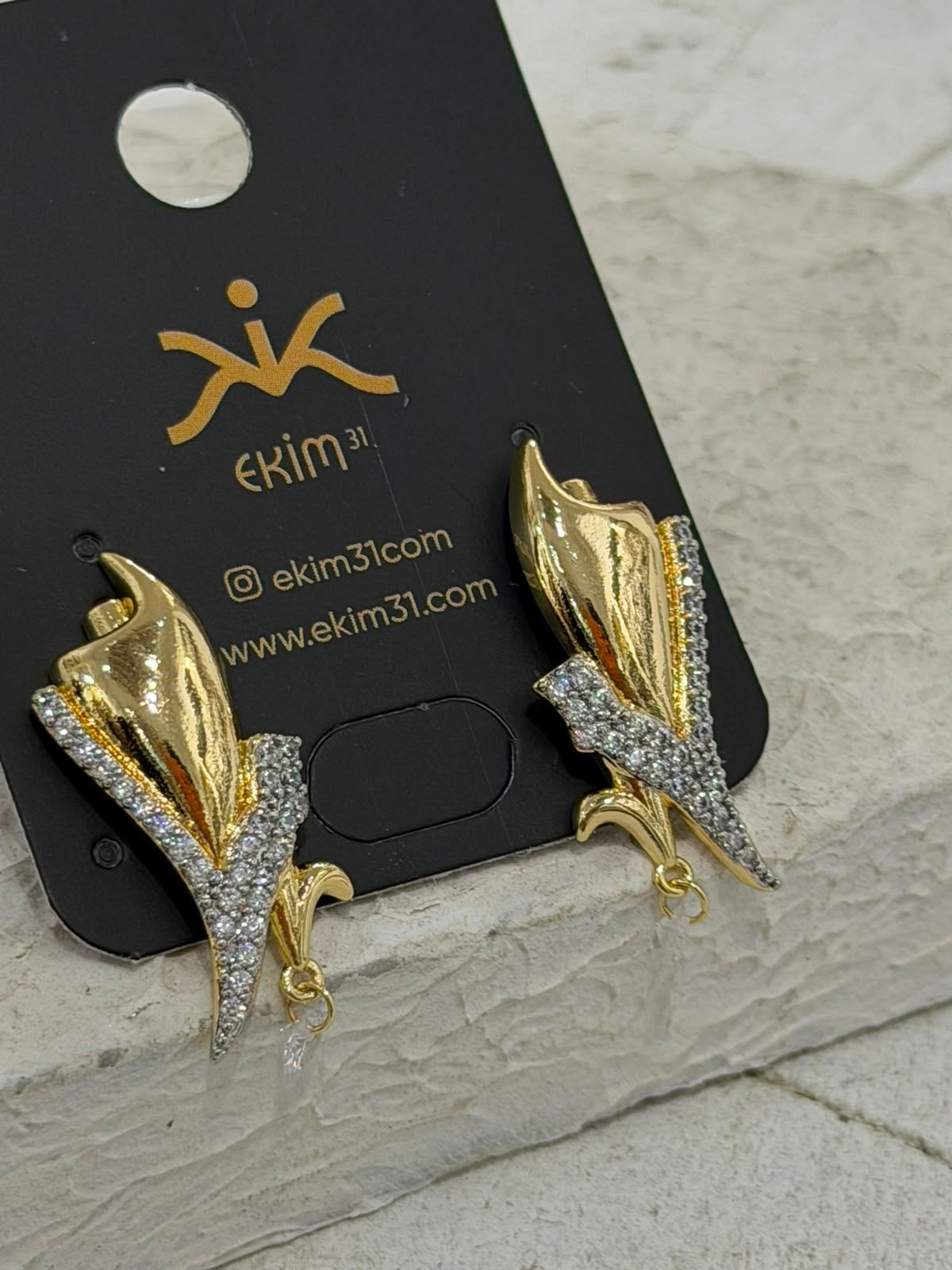 Gold Taşlı Küpe