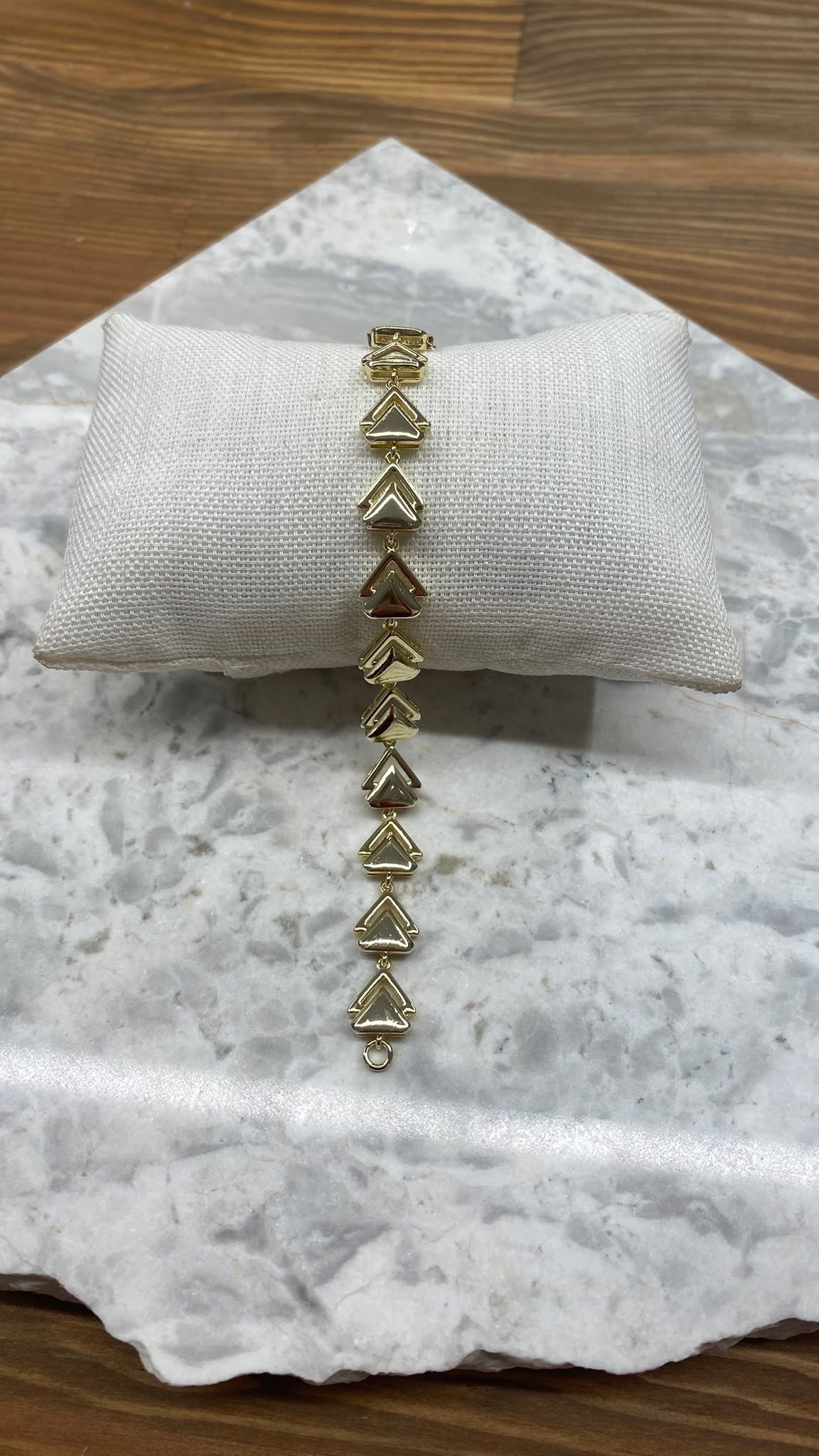 Gold Üçgen Bileklik