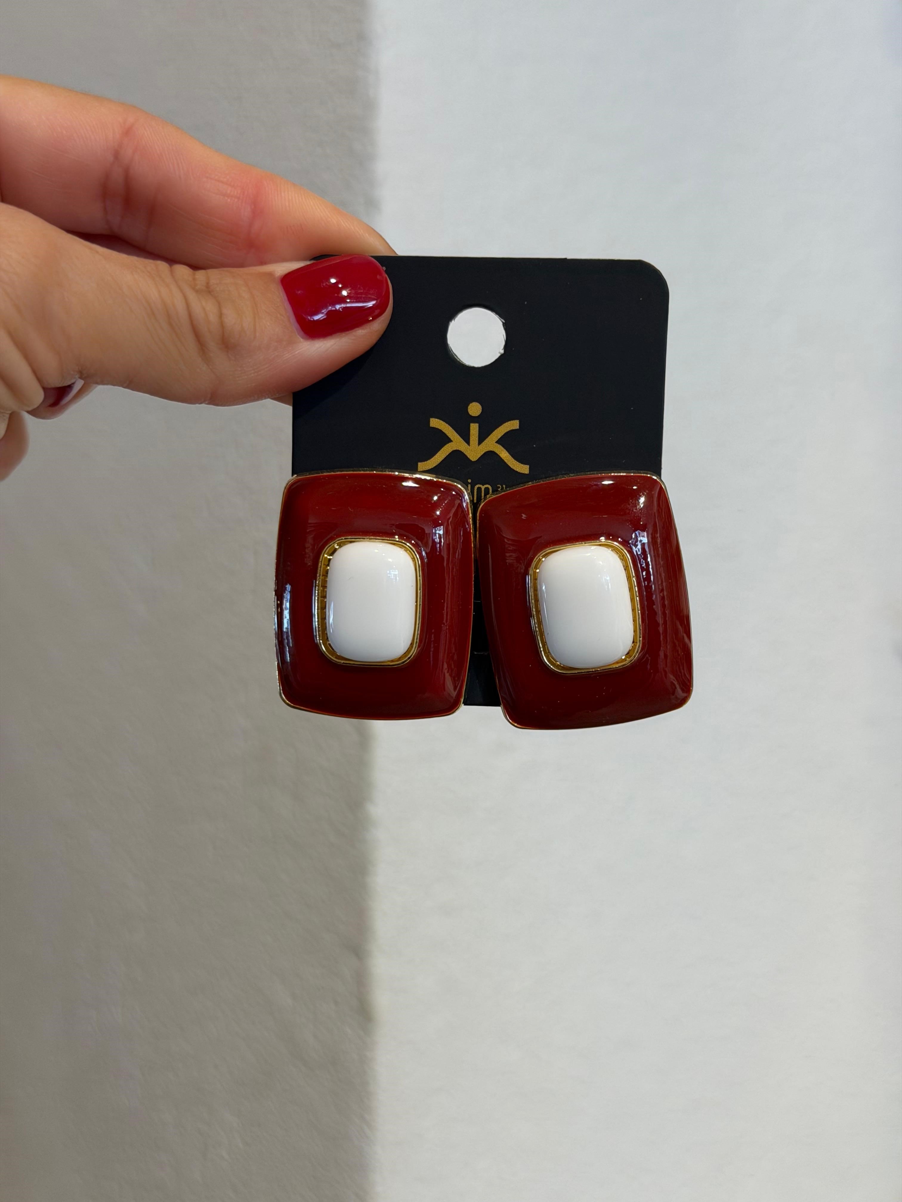 Kırmızı Kare Küpe