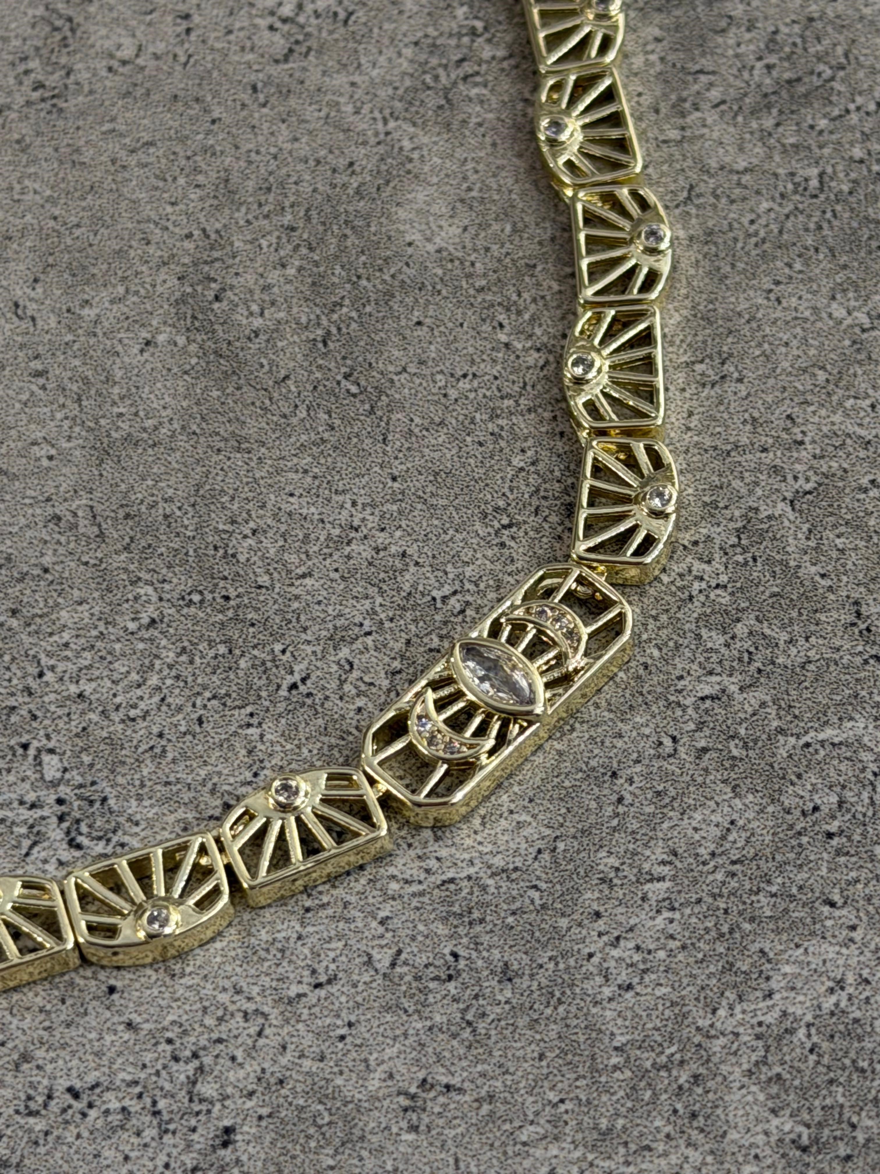 Minik Taş Detay Gold Kolye