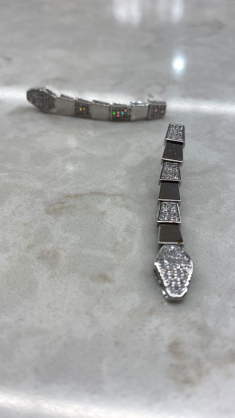 Silver Taşlı Sarkık Küpe