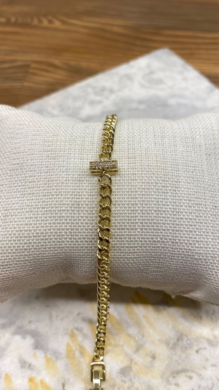 Taşlı Zincir Gold Bileklik