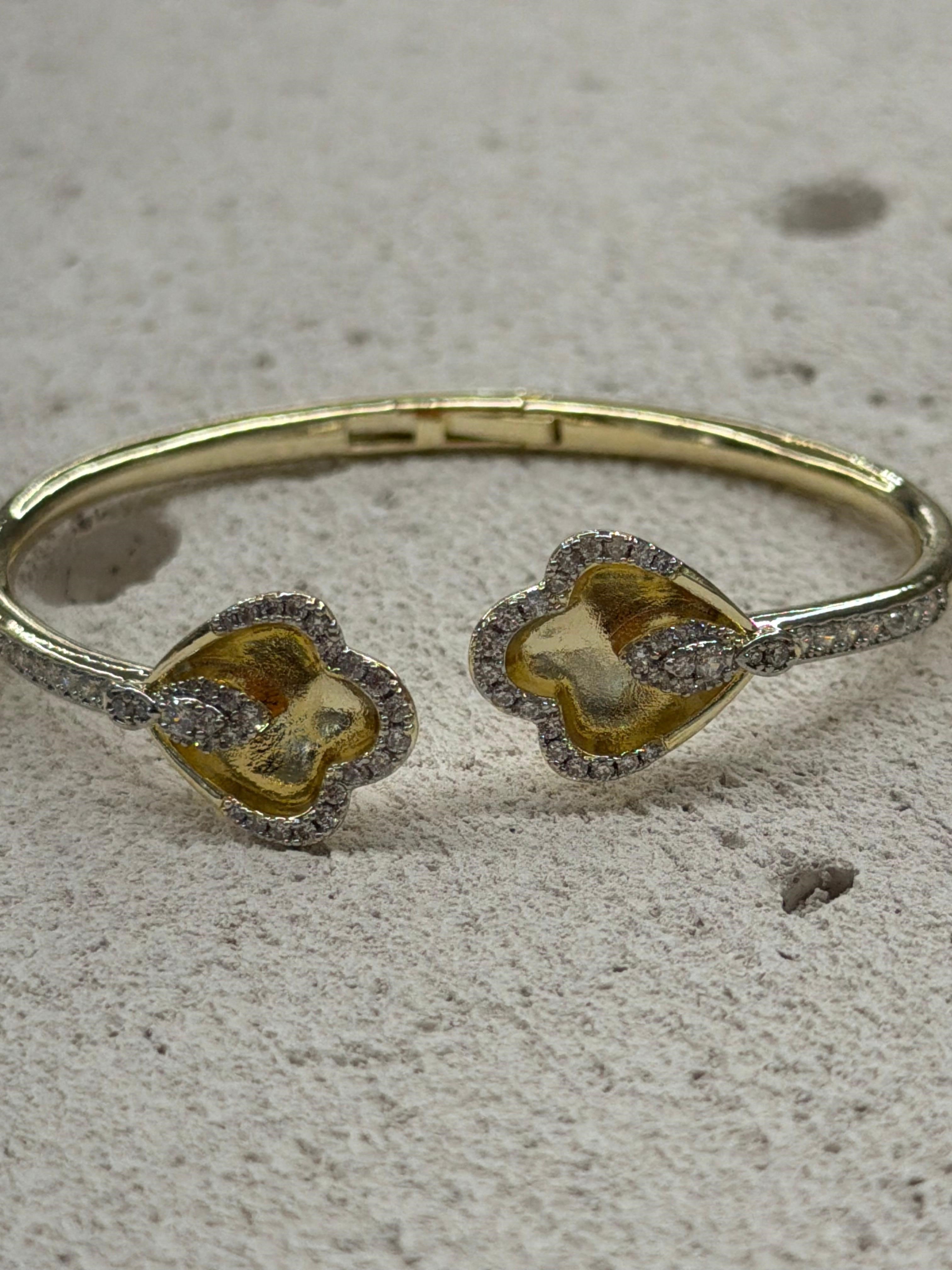 Yaprak Model Gold Bİleklik