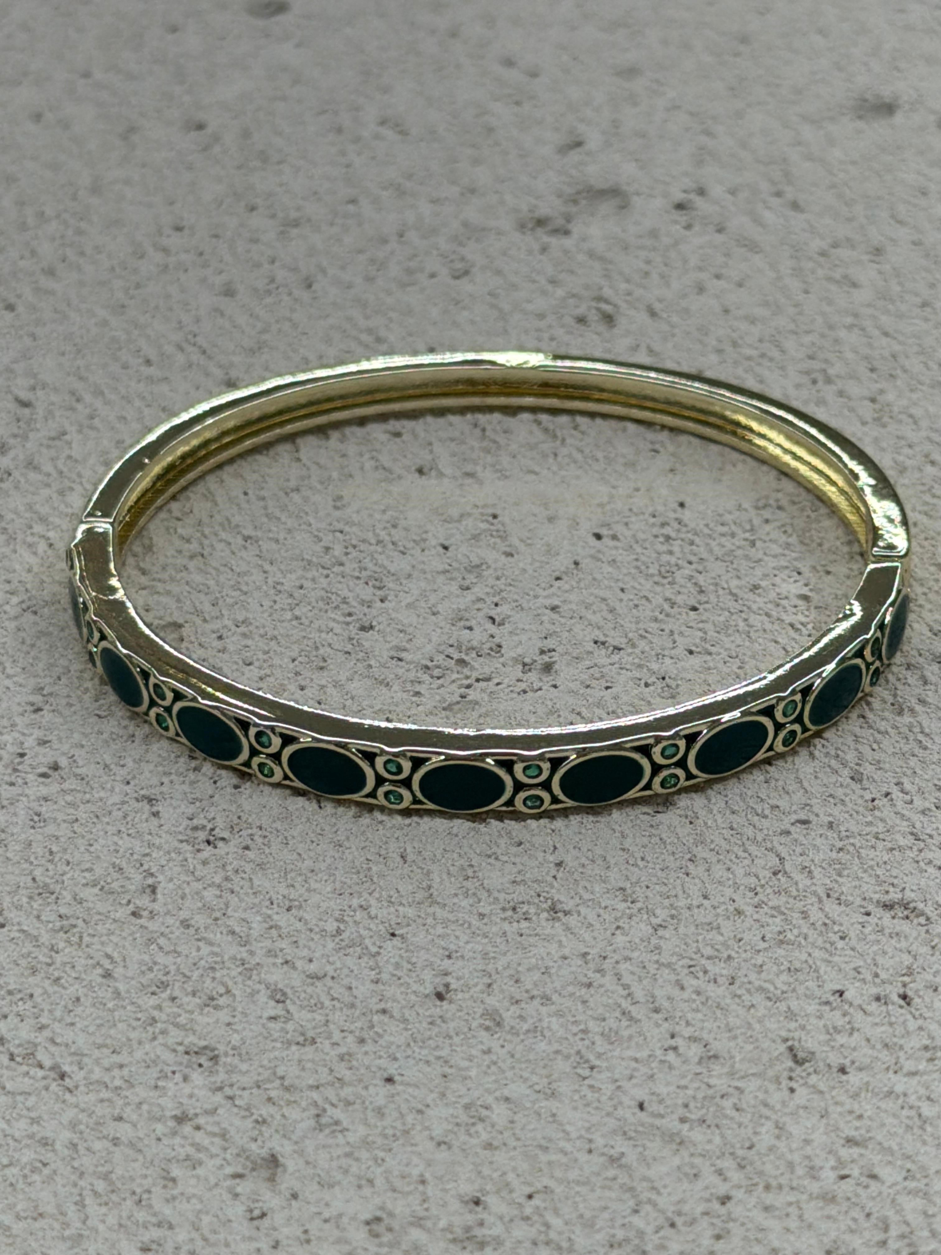 Yeşil Oval Model Bİleklik