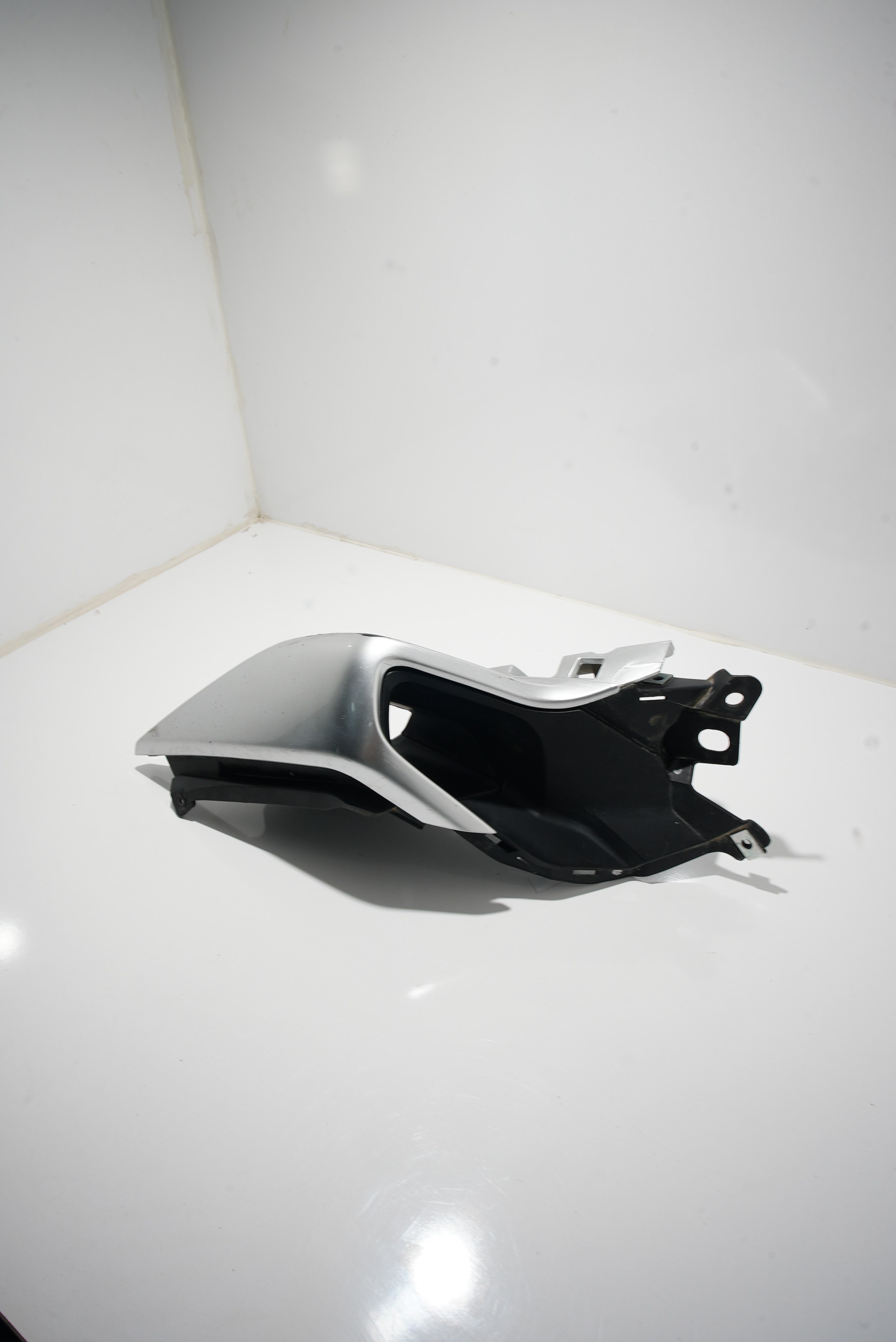 CF 250 SR SELE ALTI YAN SOL ARKA KUYRUK ORJİNAL ÇIKMA