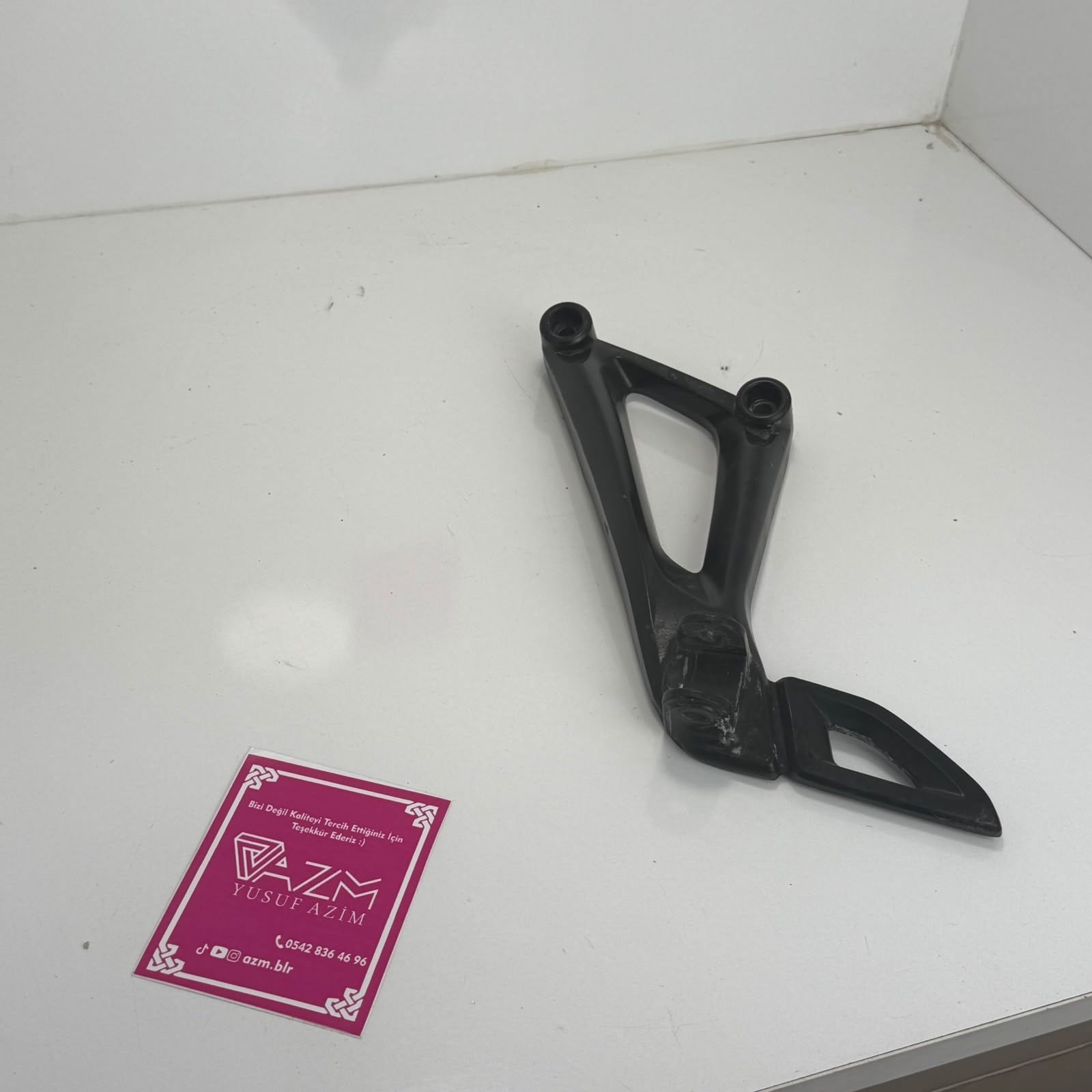 PULSAR RS200 SOL ARKA BASAMAK BRAKETİ ÇIKMA