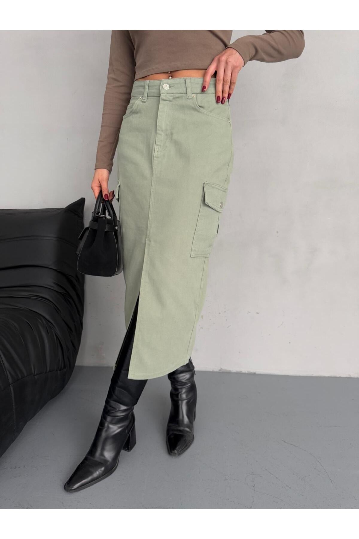 KARGO CEPLİ ÖN YIRTMAÇLI GREEN DENIM ETEK