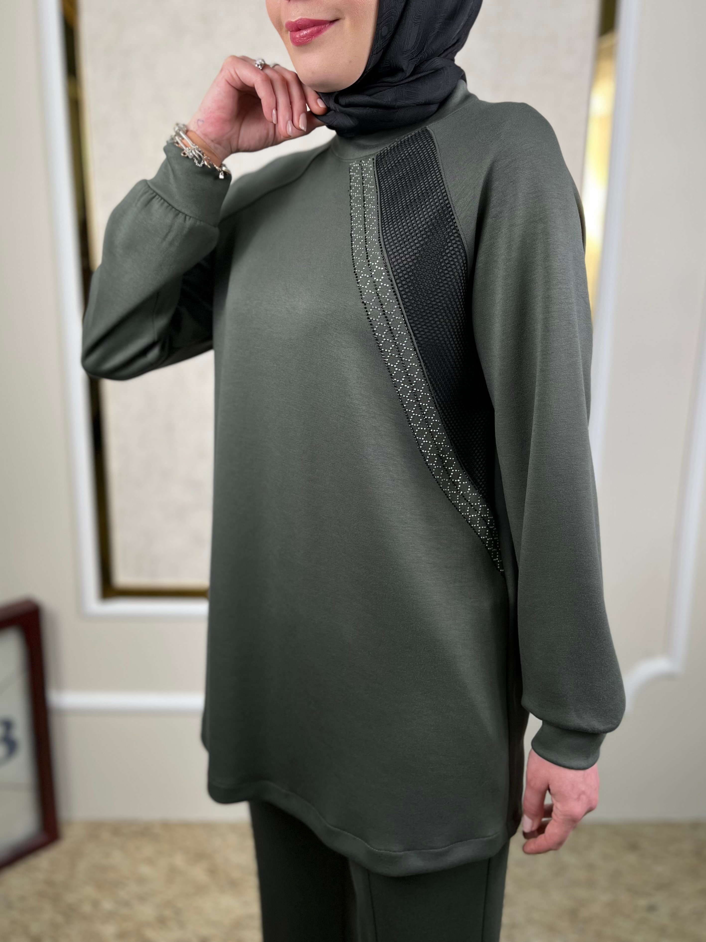 Taş Süslemeli Tunik-Pantolon Takım 2425
