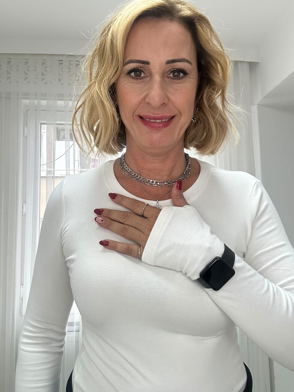 PARMAK GEÇMELİ BODY EKRU