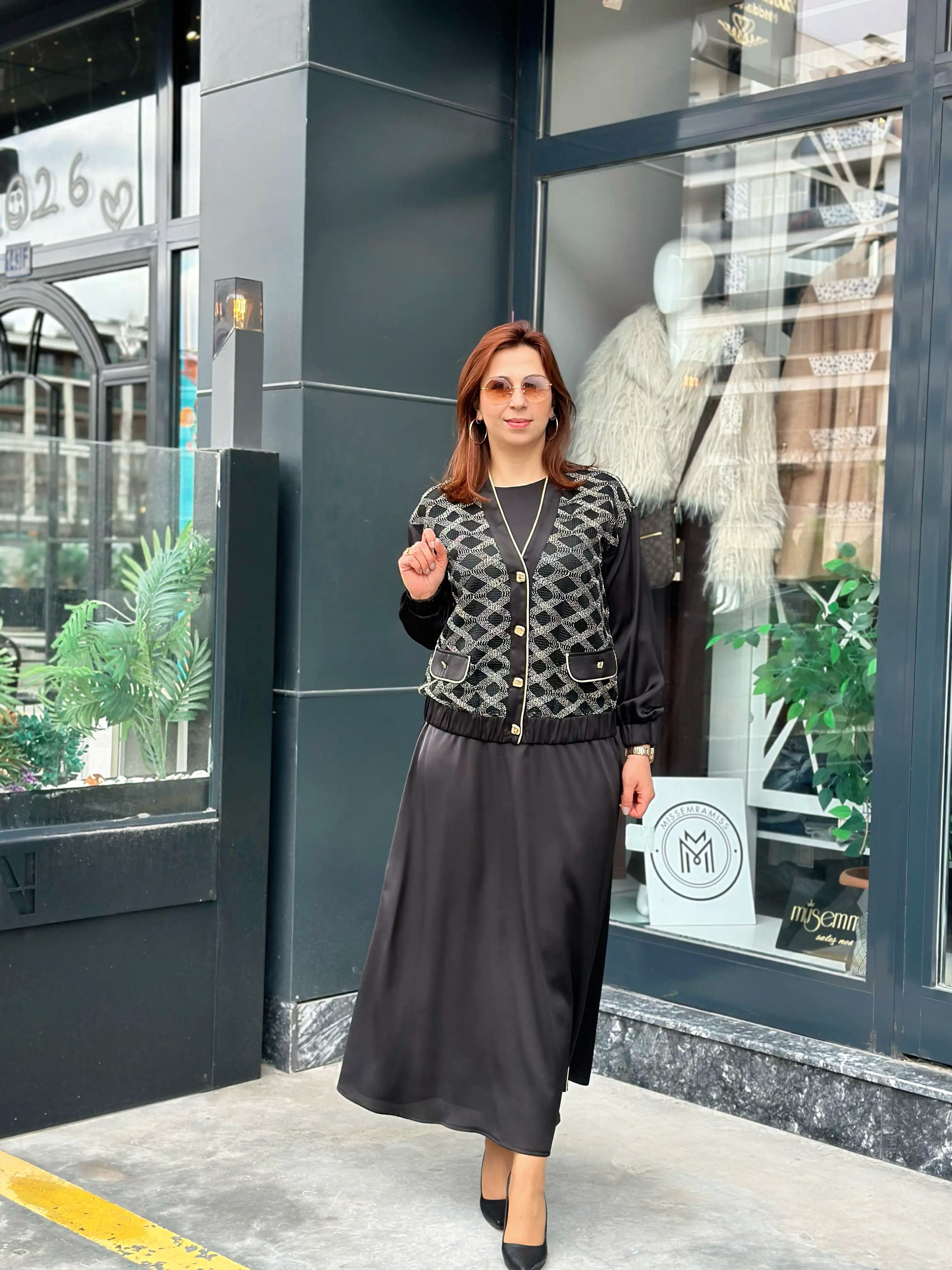 Ayşan Takım SİYAH