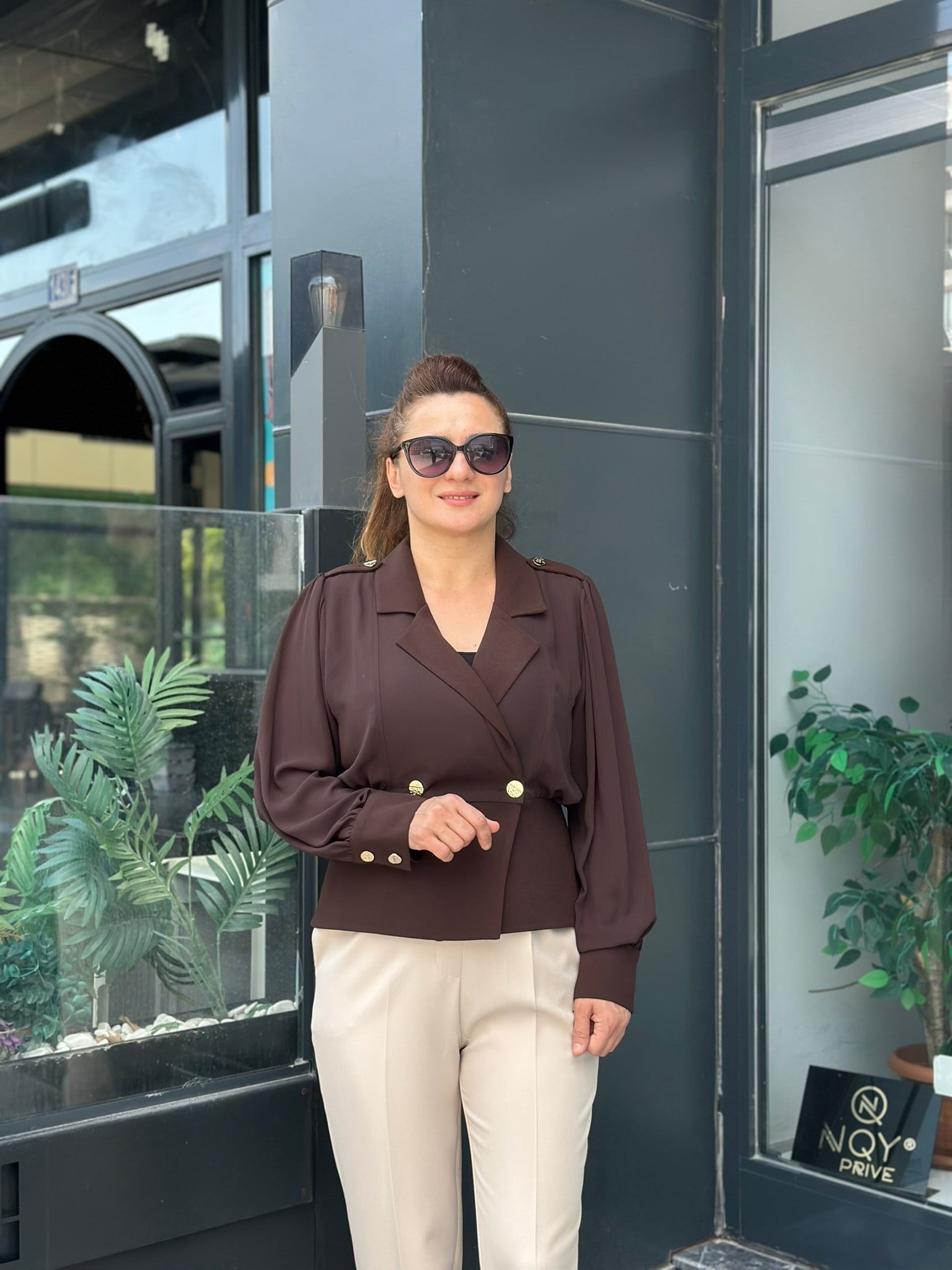 Önden Düğmeli Krep Bluz