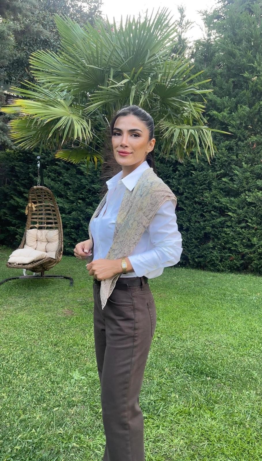 Beyaz Slim Fit Gömlek
