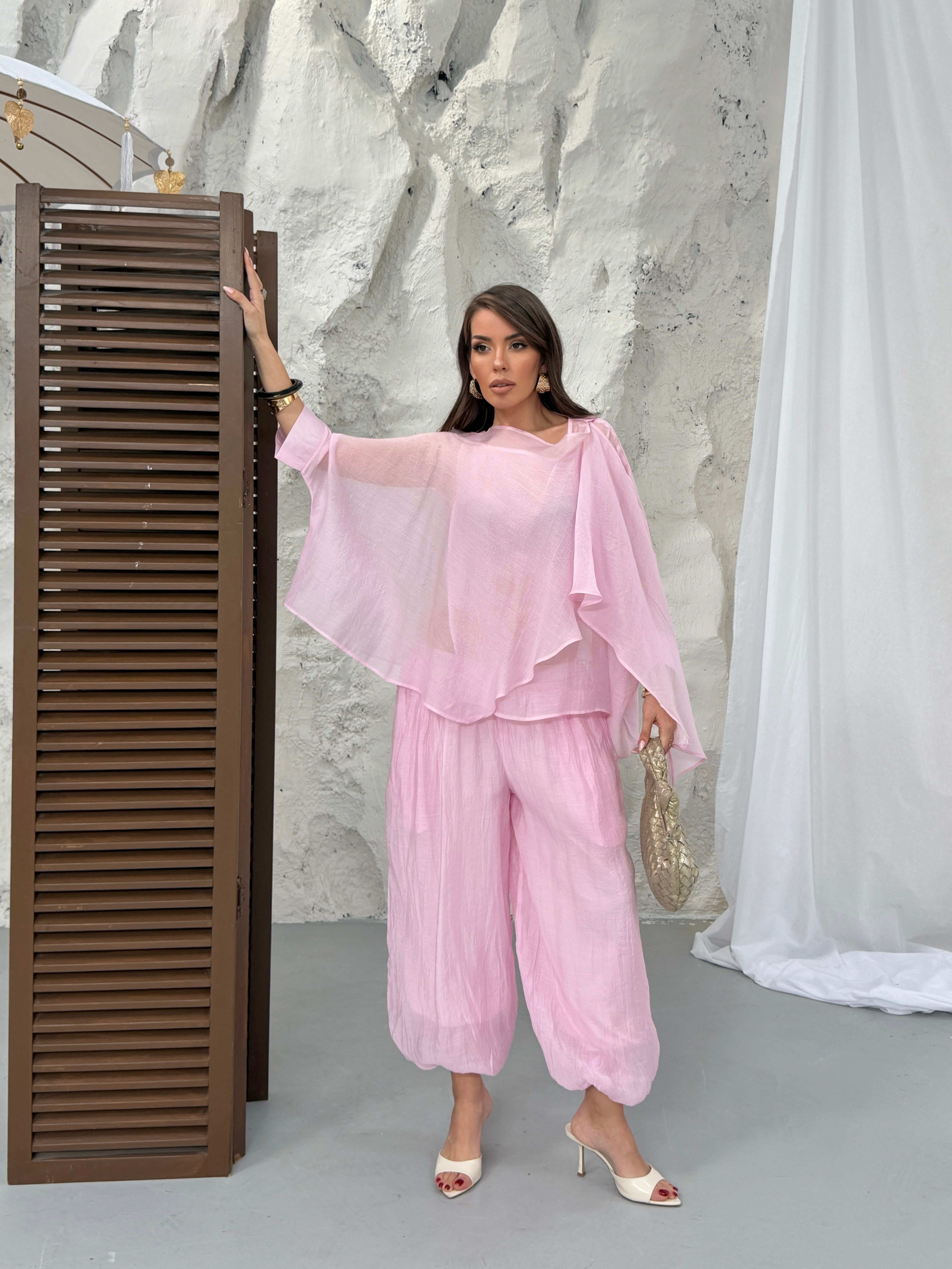 Uçuşan Pelerin Bluz Pantolon Takım pembe 