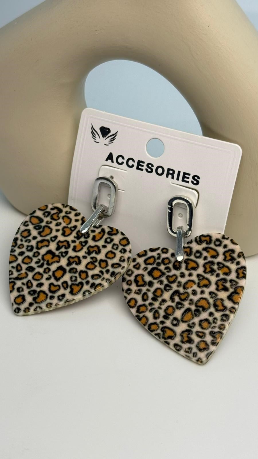 Leopar Küpe