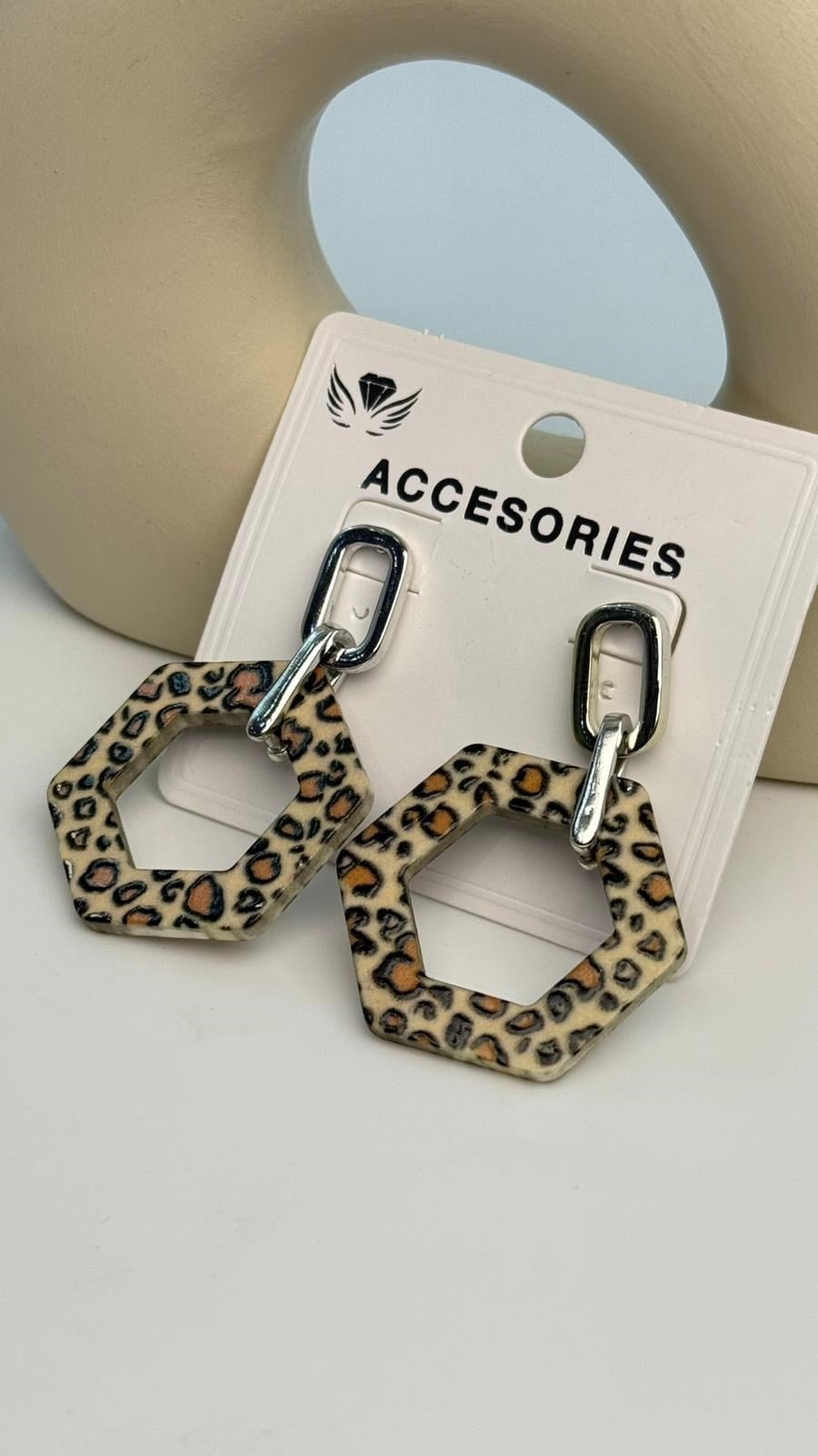 Leopar Küpe
