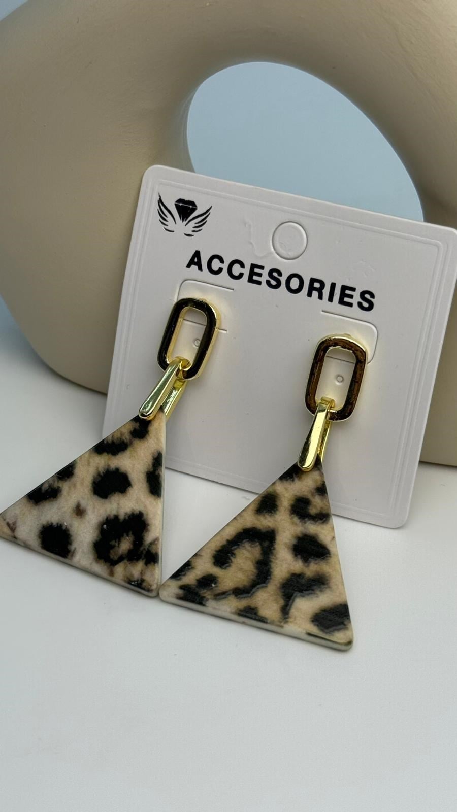 Leopar Küpe