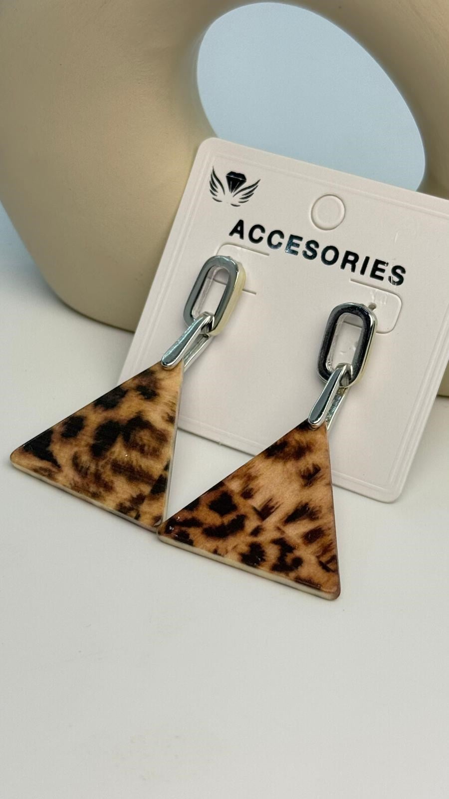 Leopar Küpe