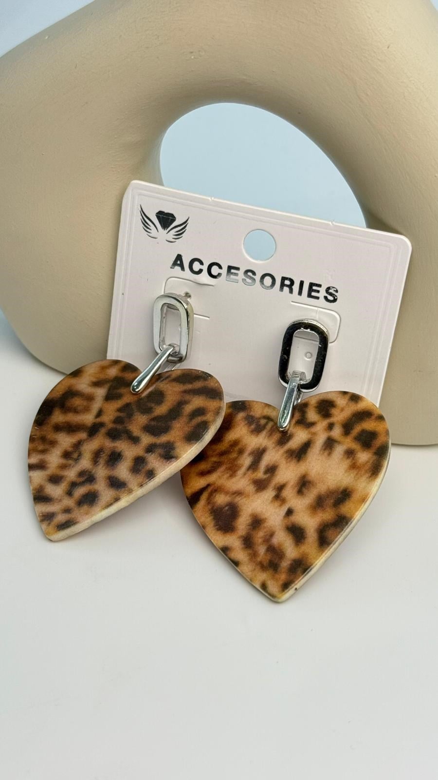 Leopar Küpe