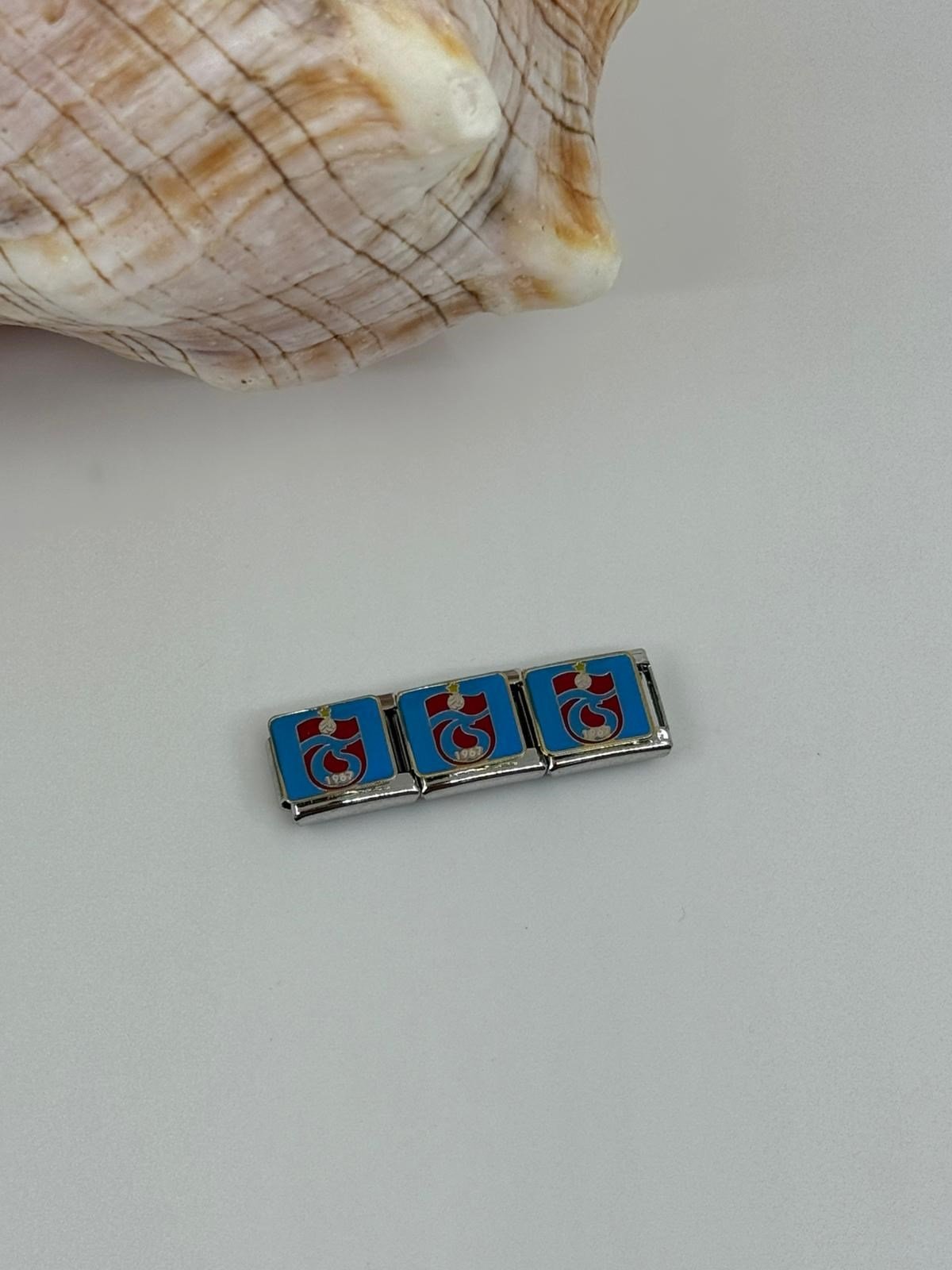 Nomi Takım Charm