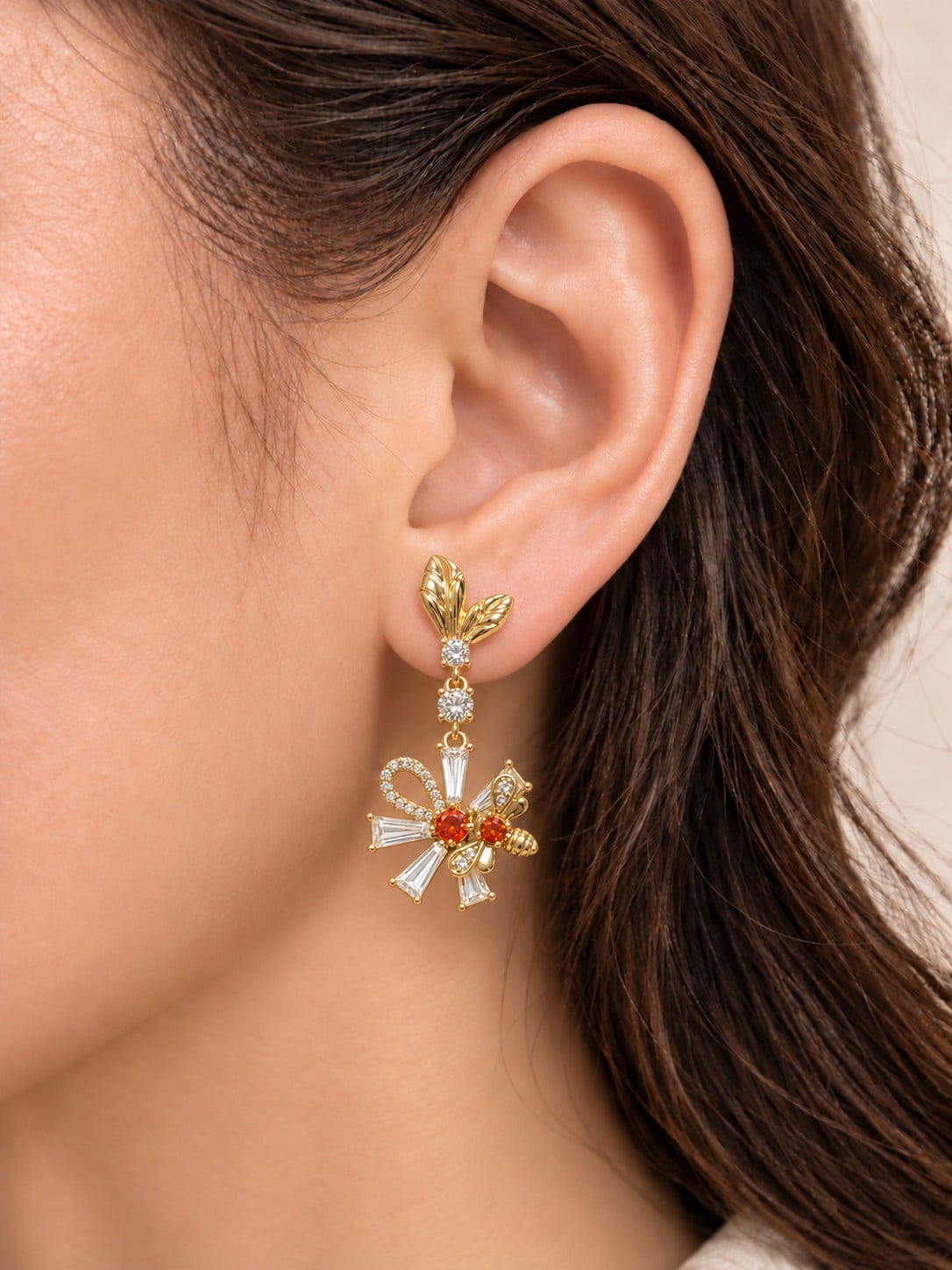 turkuaz-xuping-14k-ari-cicek-sallantil-e00-aa