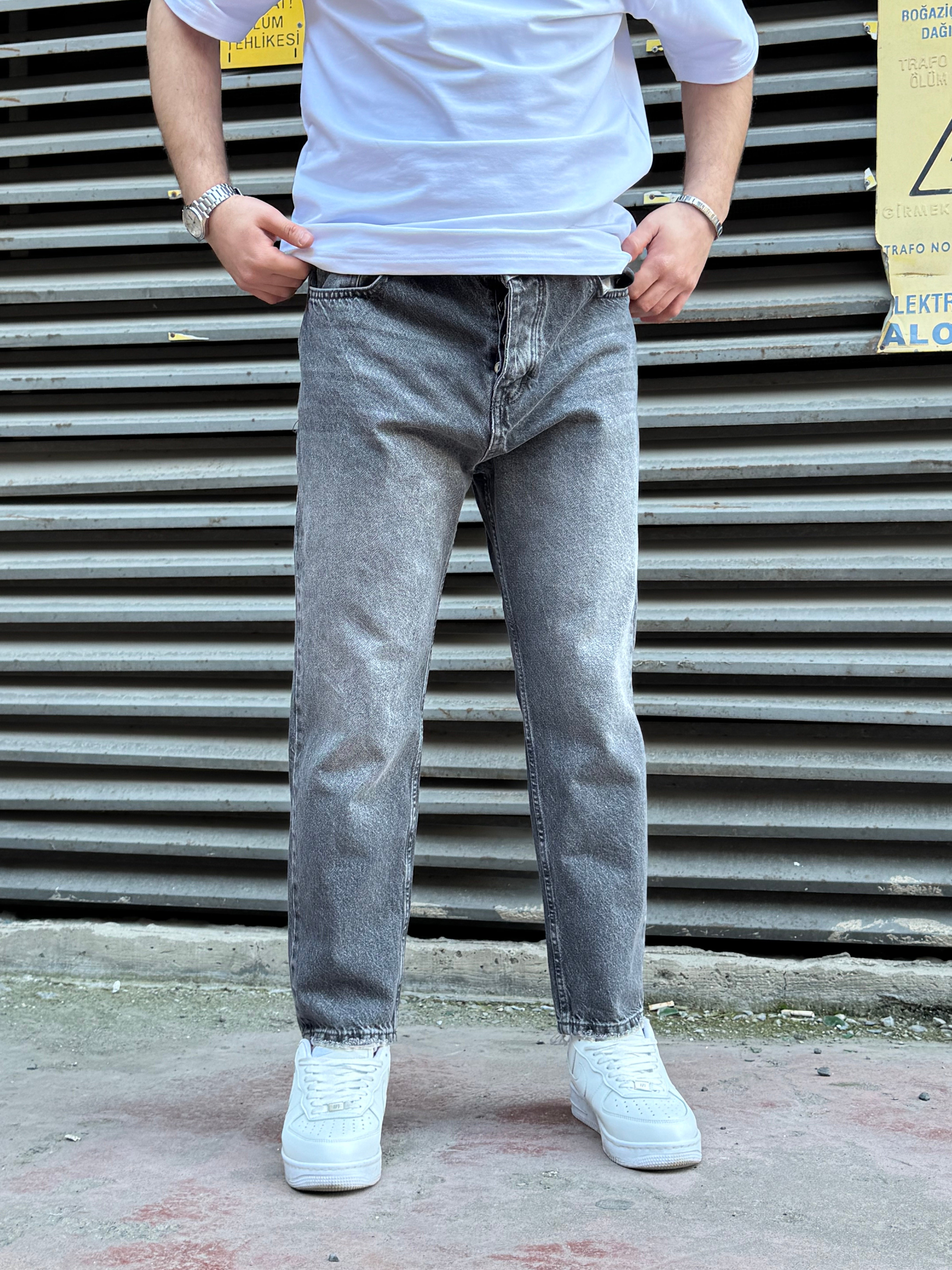 Gri Taşlamalı Boy Friend Jeans