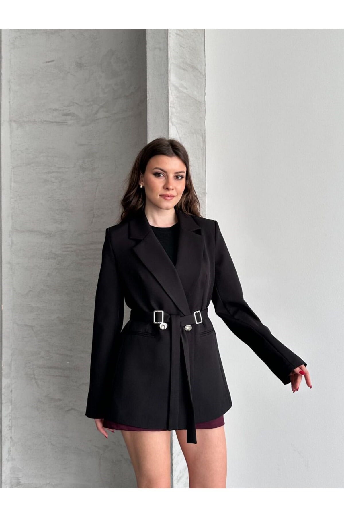 Çift Toka Detaylı Kuşaklı Blazer Ceket