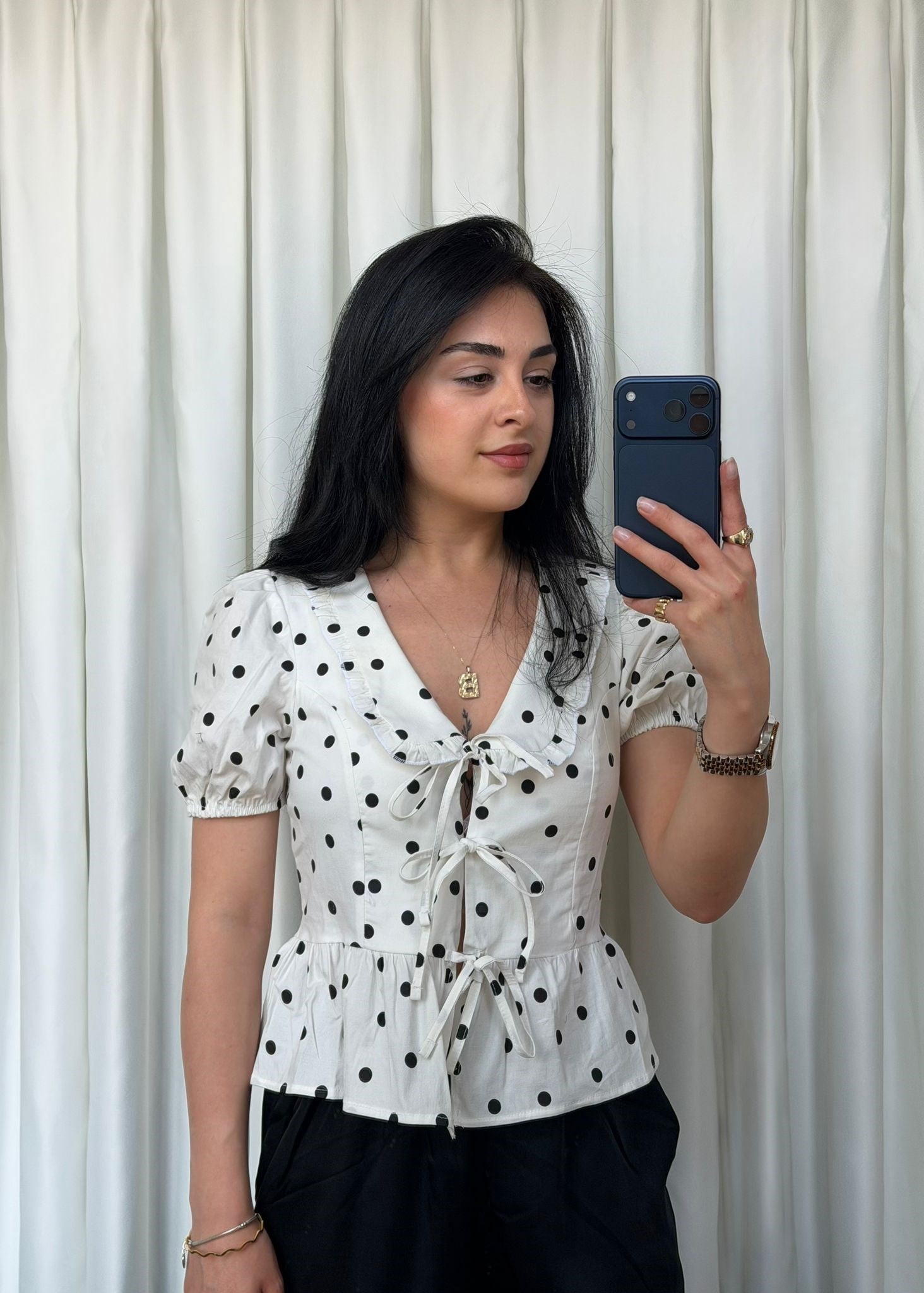 Puantiyeli Bağcıklı Bluz