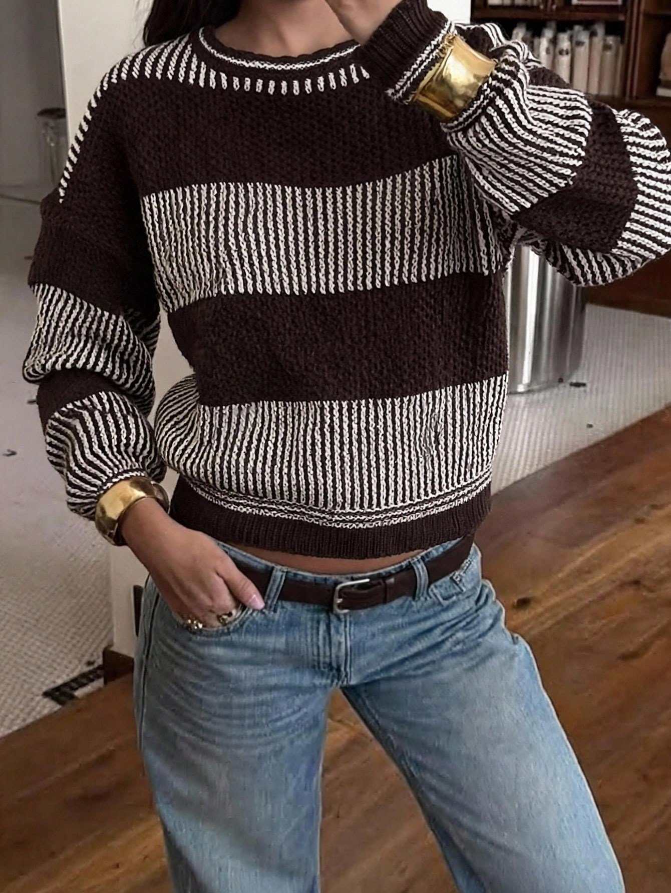 women-knitwear-692198.jpg
