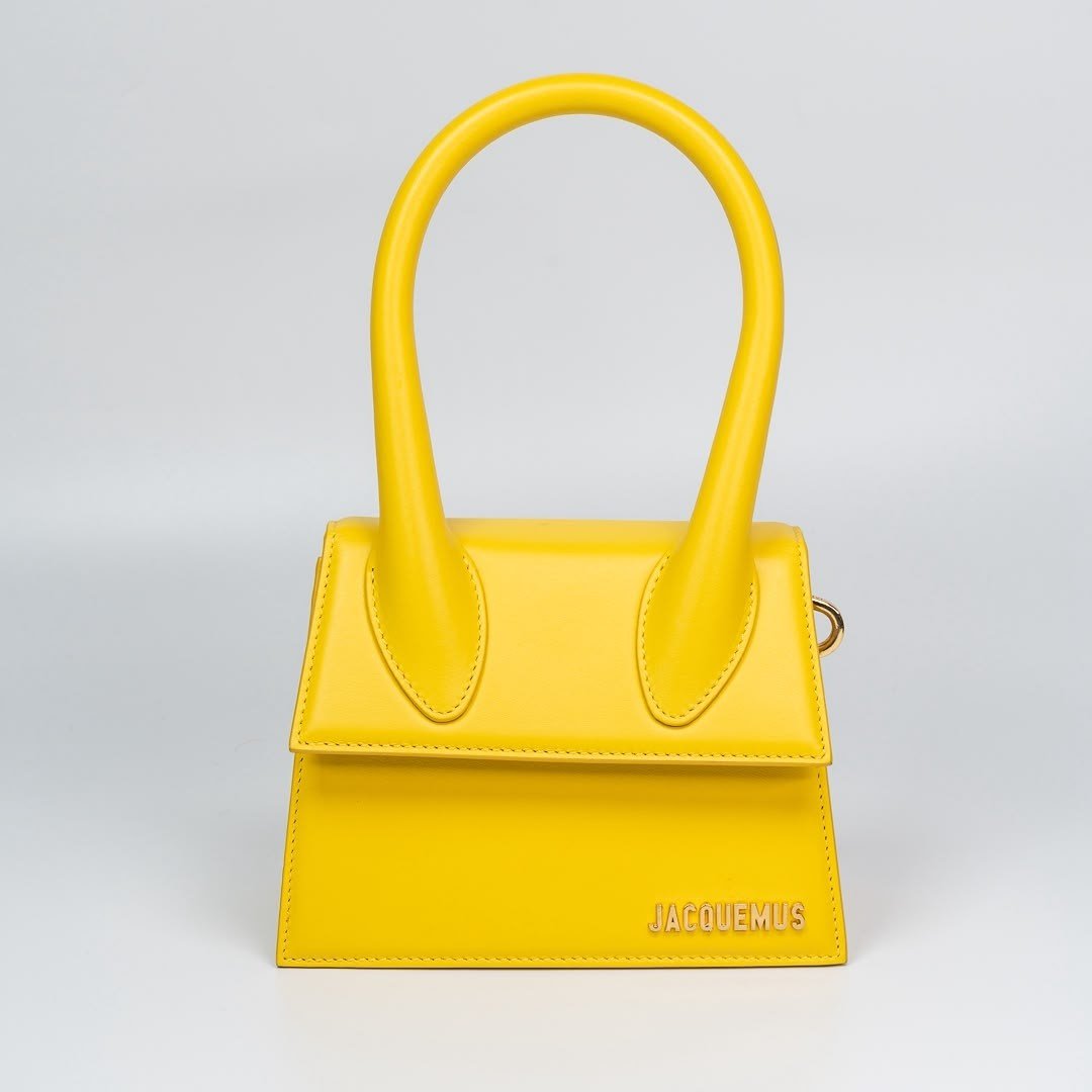 JACQUEMUS LE CHIQUITO