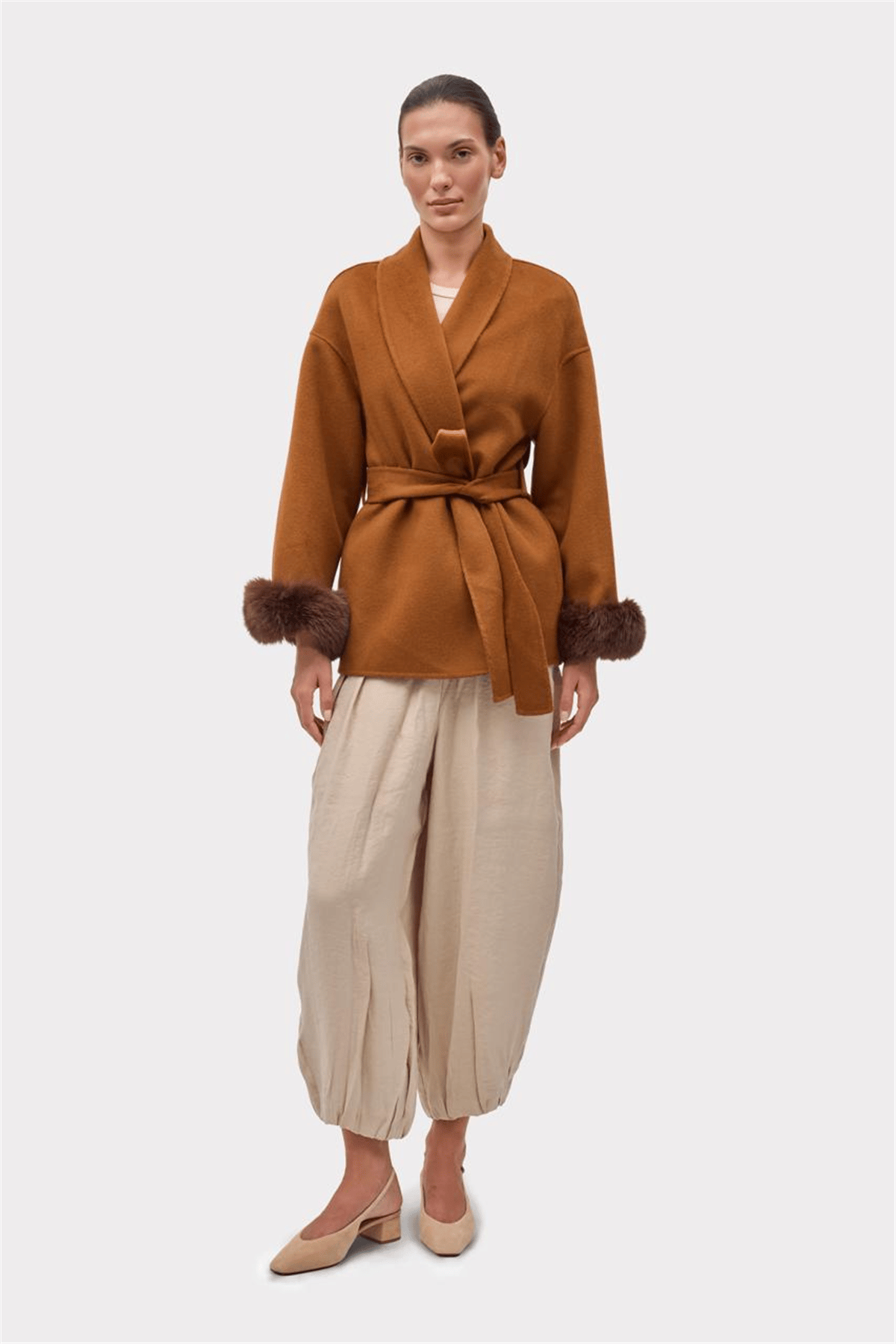 THE CHELSEA FUR CUFF SHORT COAT - TAN
