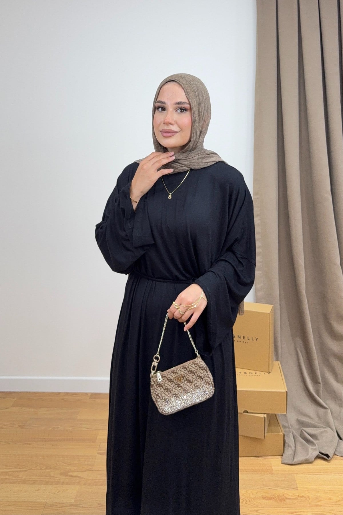 kadin-rahat-penye-tesettur-etekli-taki-e8e-dc.jpg