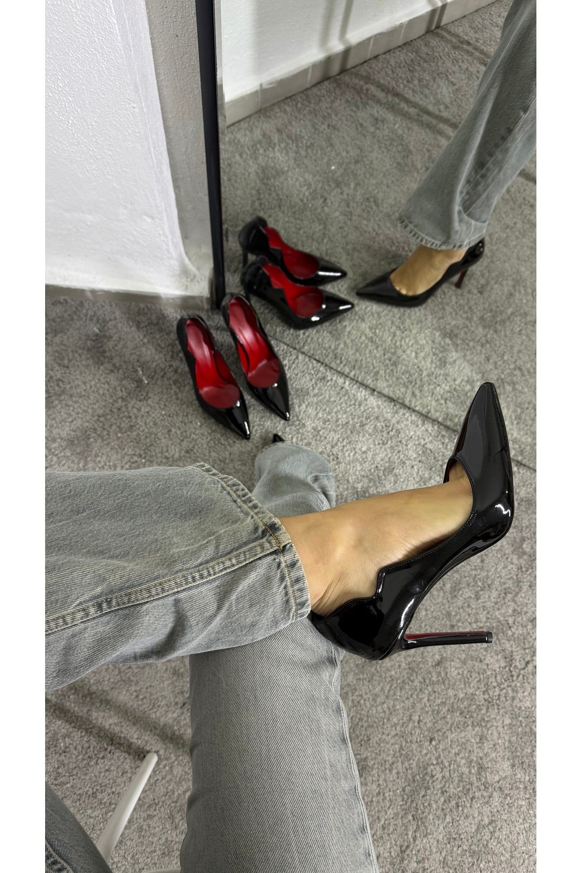 Siyah Rugan Kadın Klasik Topuklu Stiletto Ayakkabı