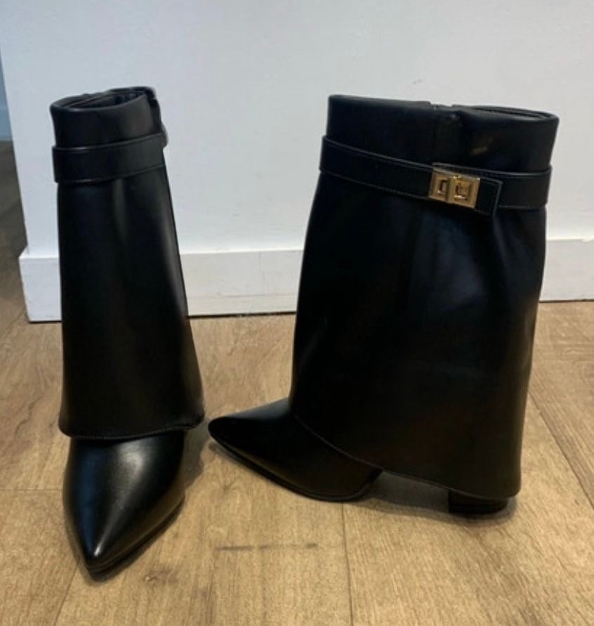 Siyah Tozluk Detay 6 cm Topuklu Kadın Bot