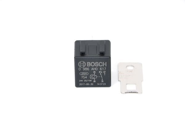 Röle Bosch 0986Ah0617