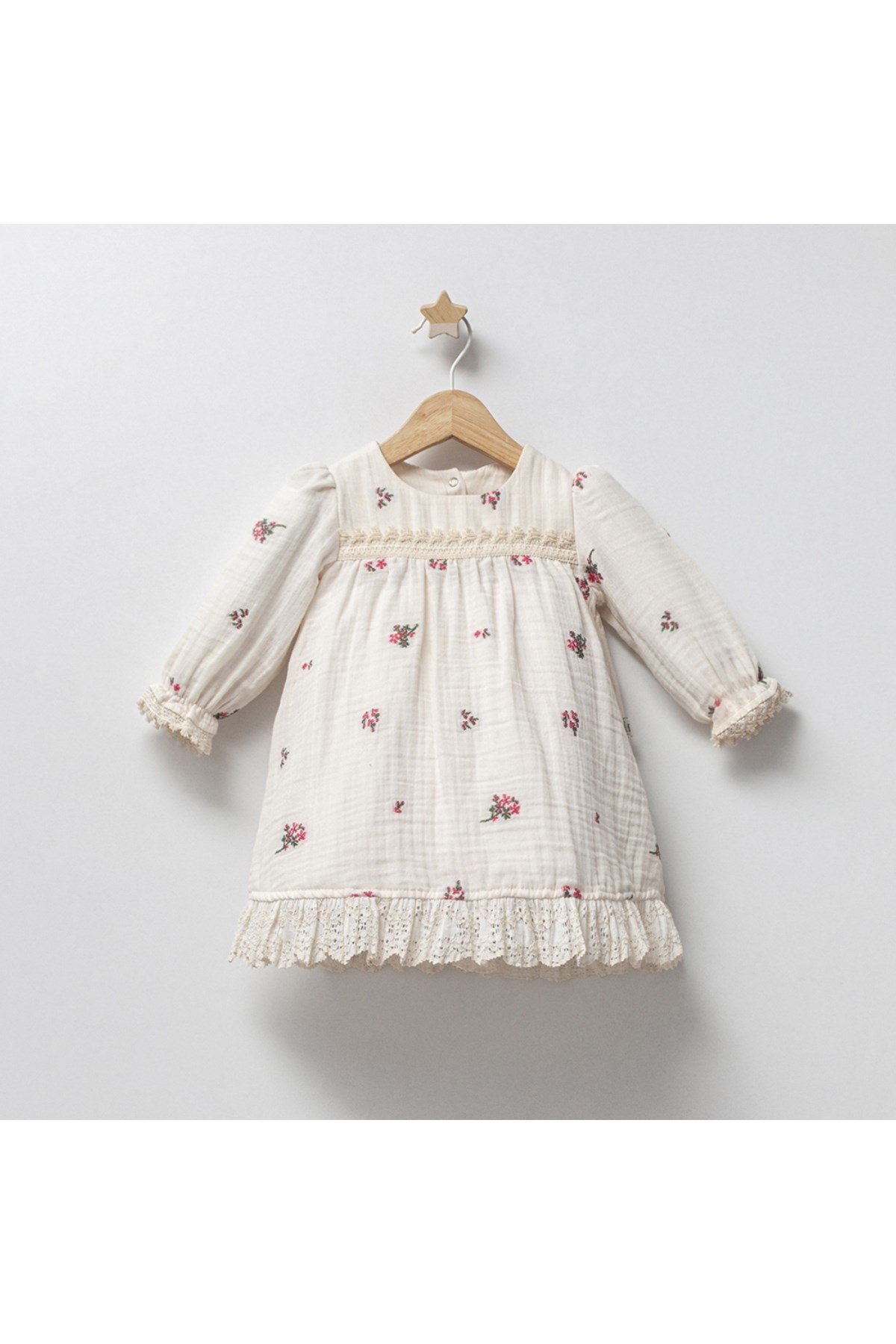 kiz-bebek-cicekli-muslin-elbise-de1cf0.jpg