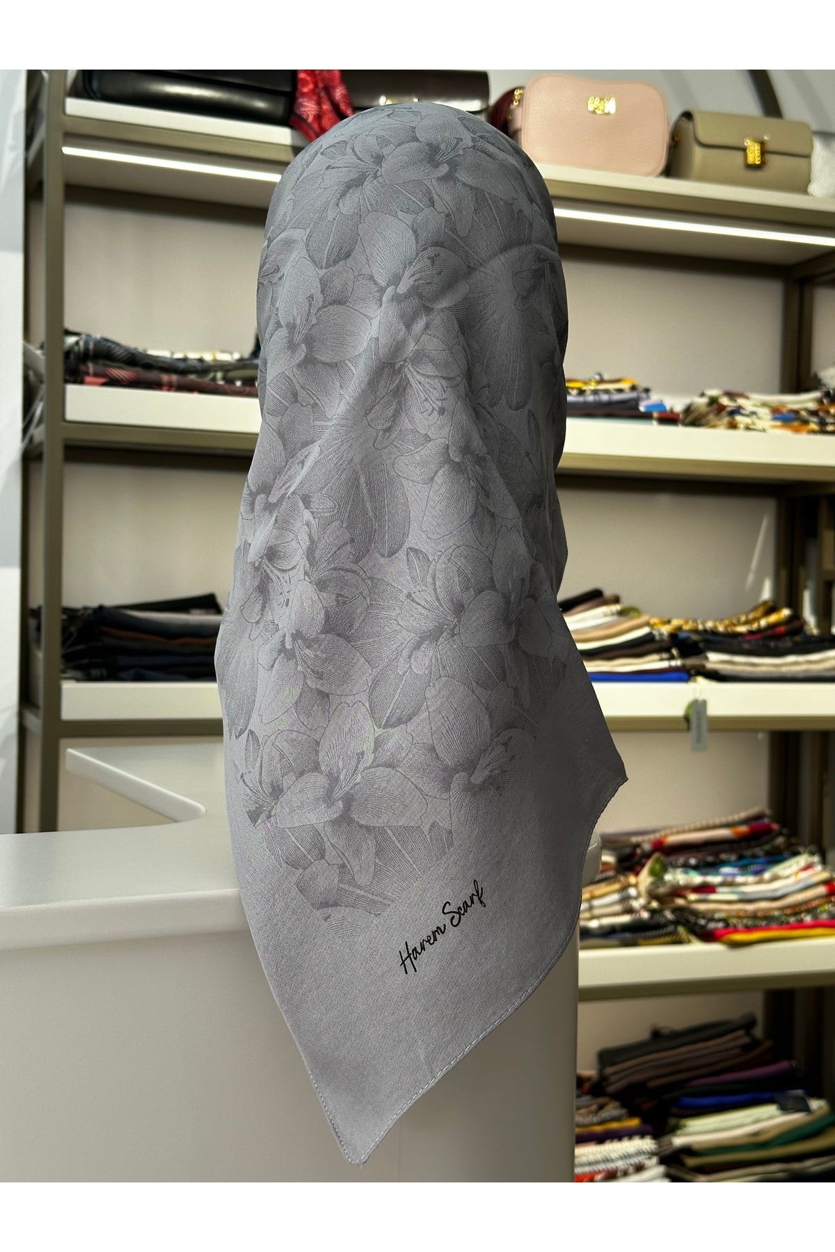 Harem Scarf Gold Derin Eşarp