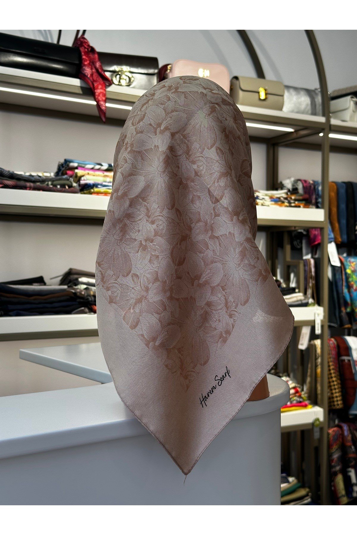Harem Scarf Gold Derin Eşarp