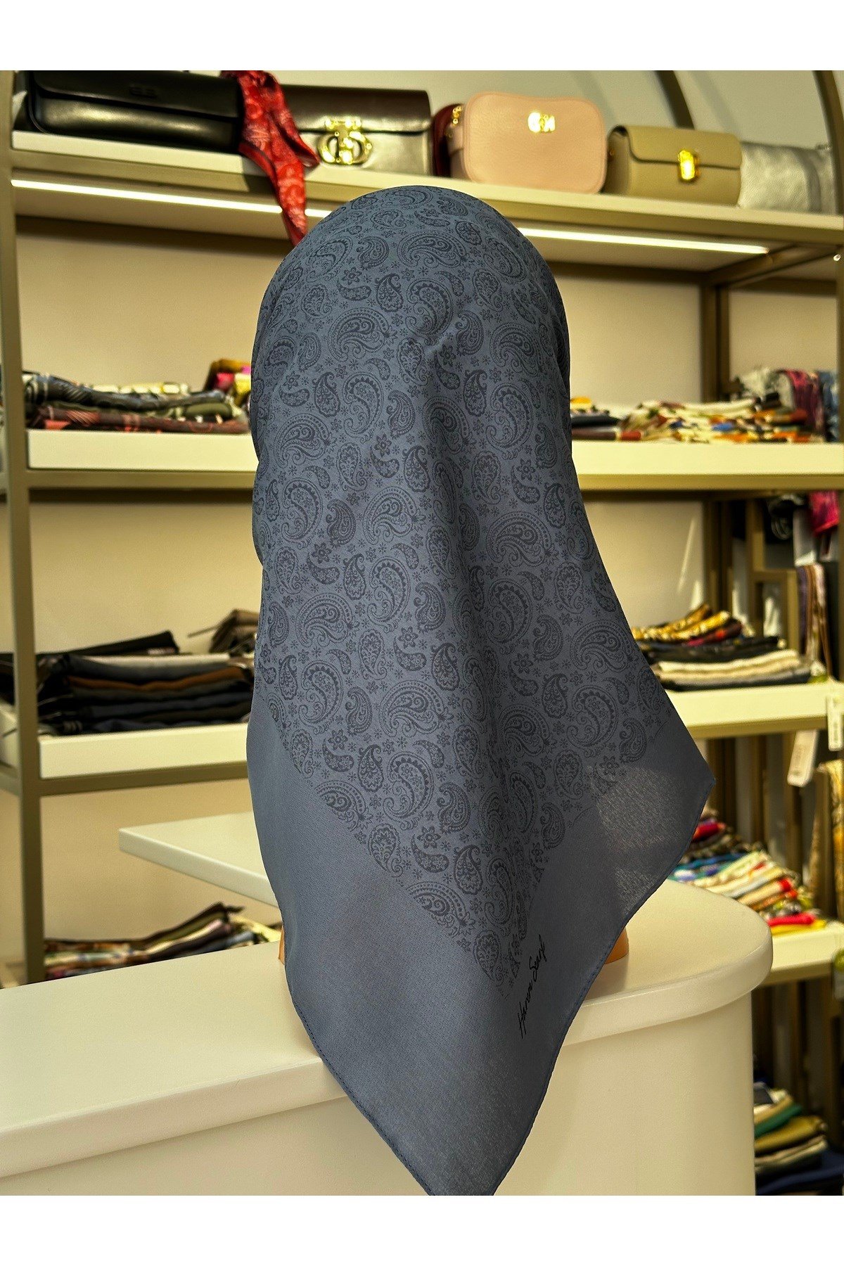 Harem Scarf Gold Elis Eşarp