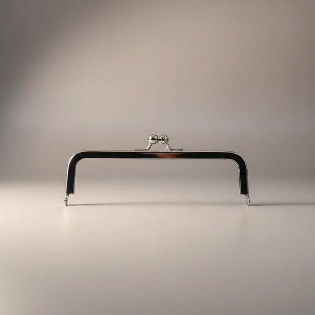 Cüzdan ve Çanta Metali Cüzdan Klipsi Bursu Oluklu Model 18 cm Gümüş Renk