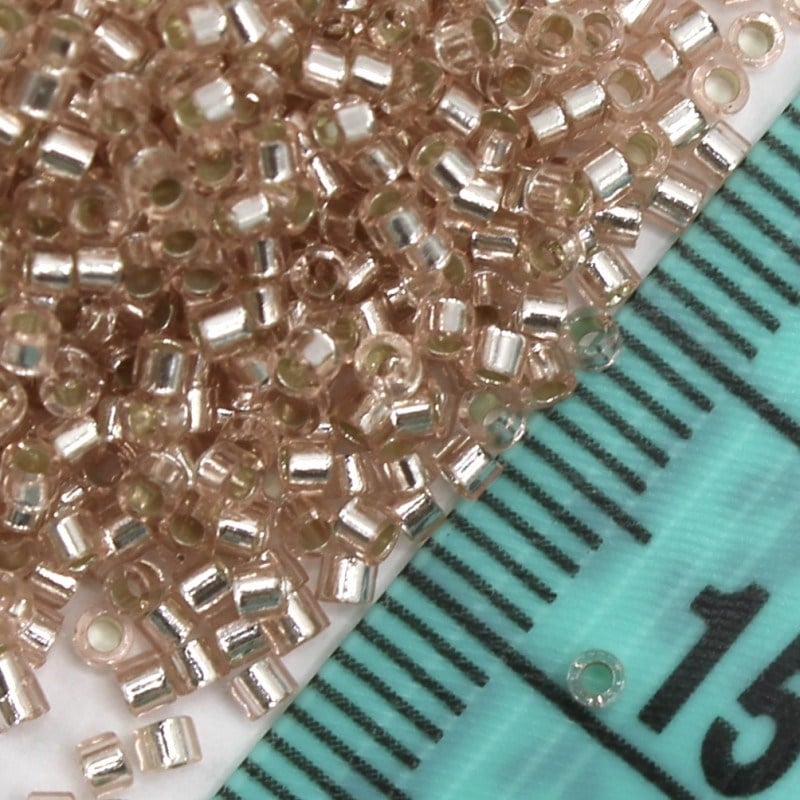 Miyuki Boncuk Delica 11-00 1,6 mm 3 gr No: 213